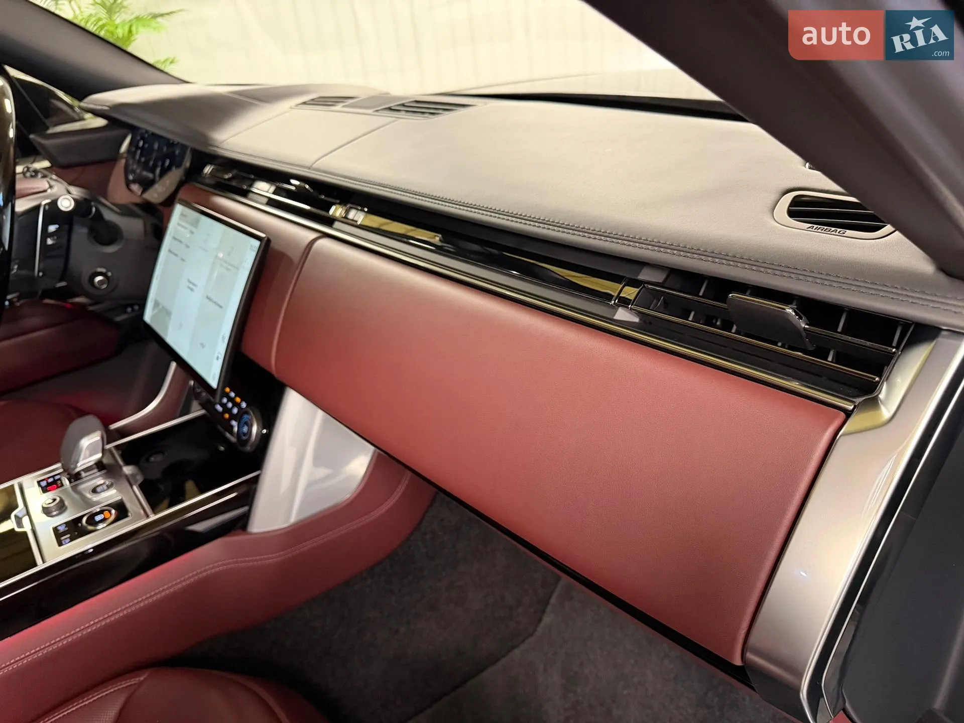 2023 Land Rover Range Rover - мініатюра 30