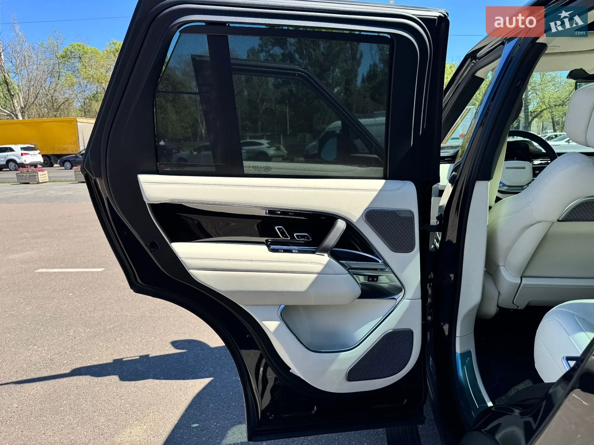 2026 Land Rover Range Rover - мініатюра 21
