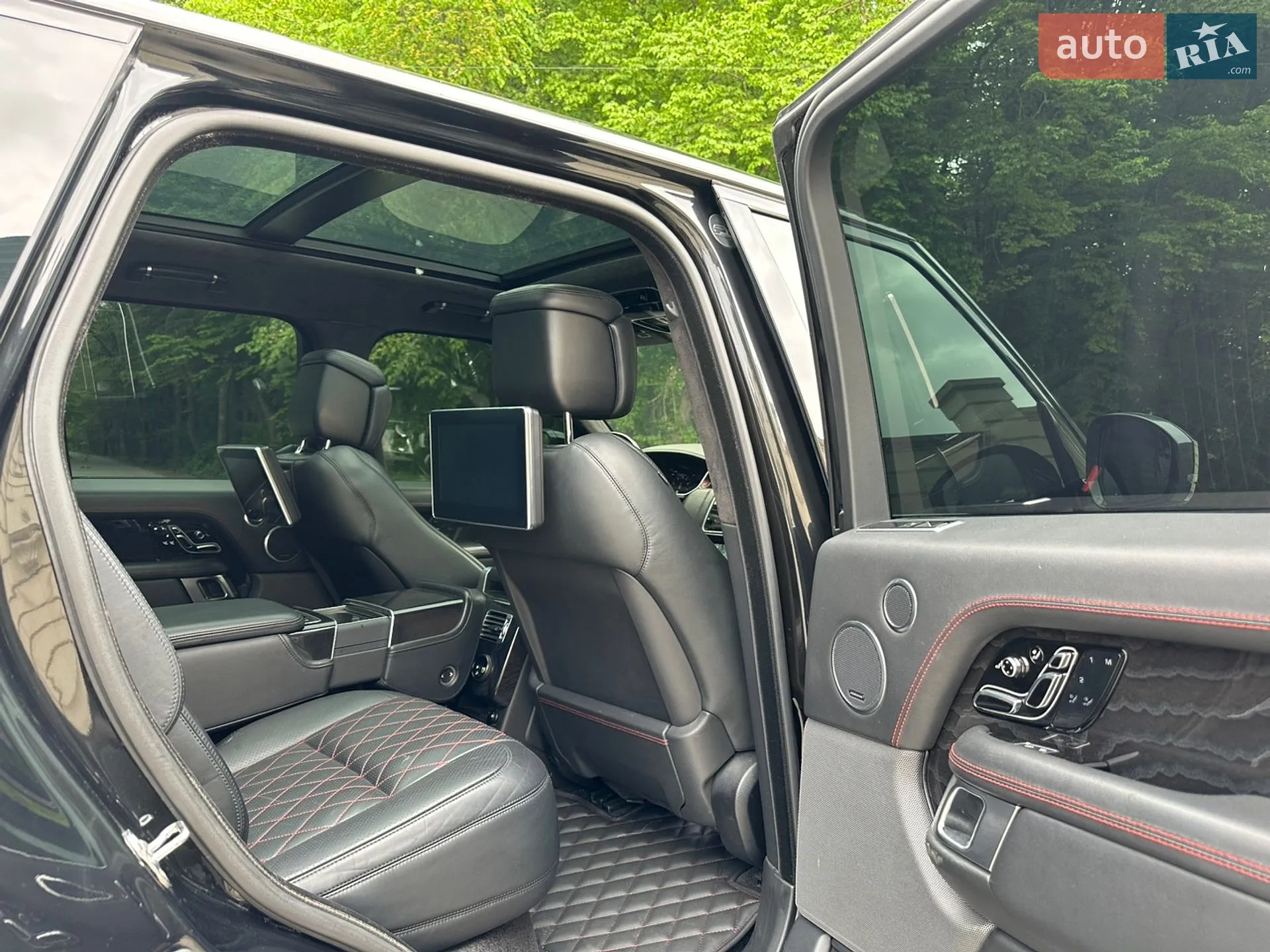 2018 Land Rover Range Rover - мініатюра 29