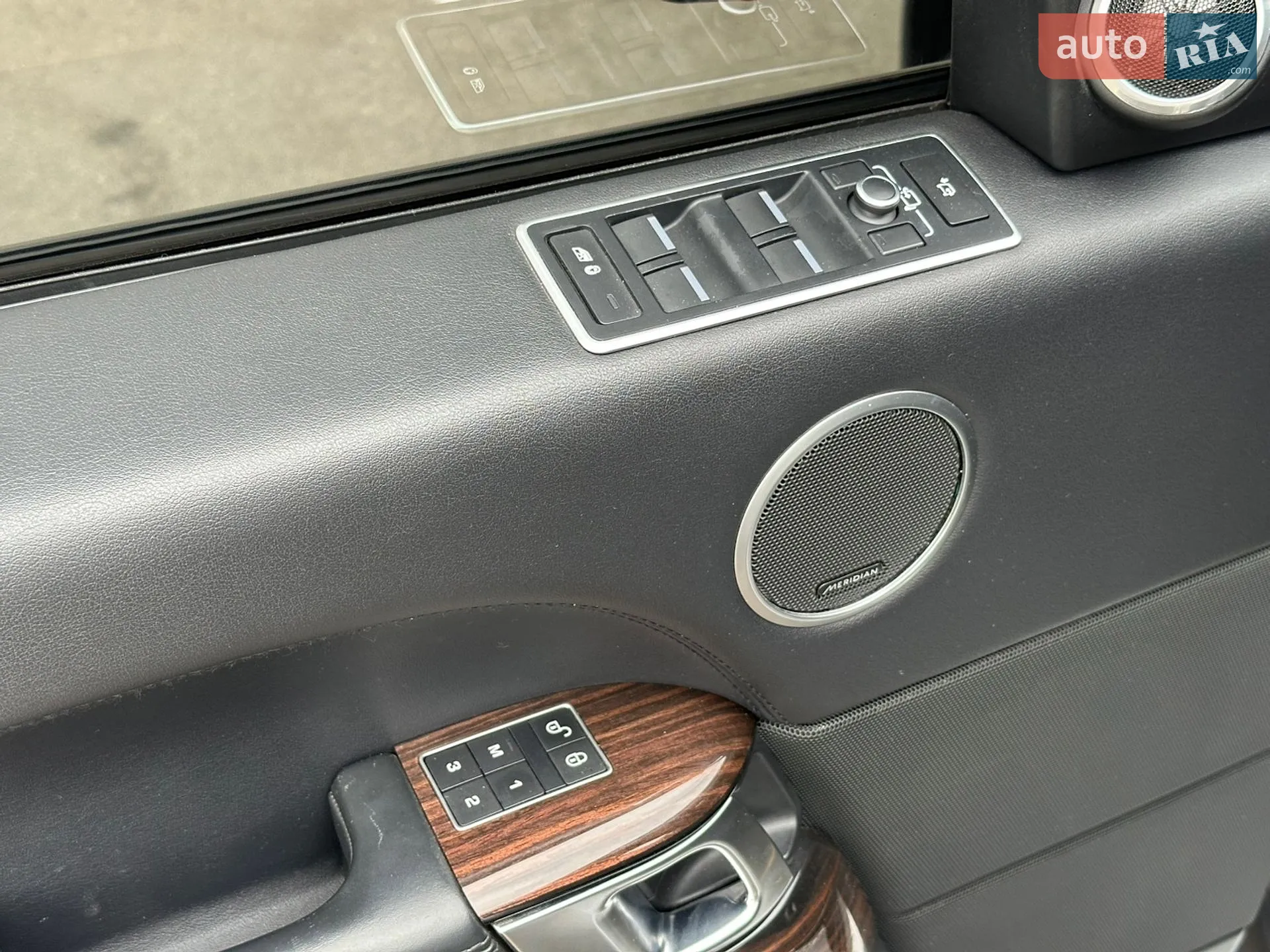 2016 Land Rover Range Rover - мініатюра 30