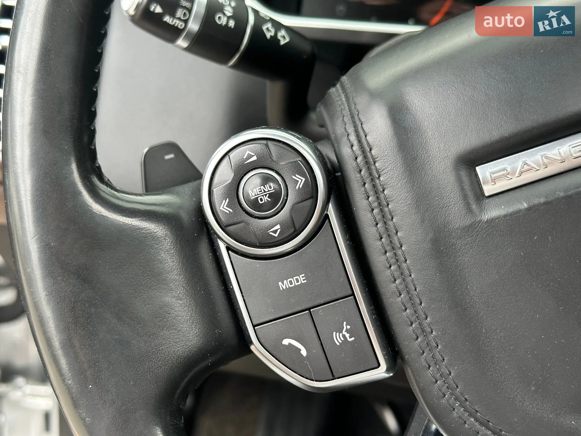 2016 Land Rover Range Rover - мініатюра 33