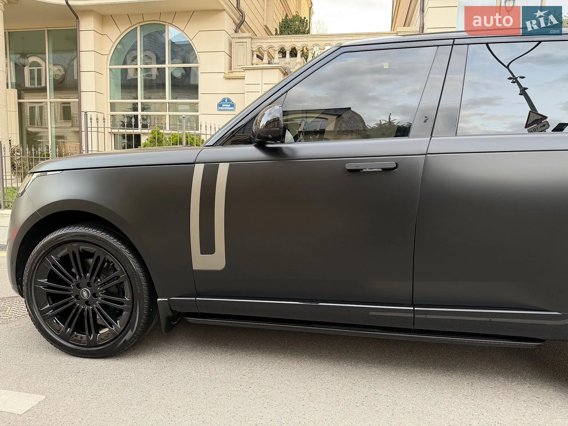 2023 Land Rover Range Rover - мініатюра 28