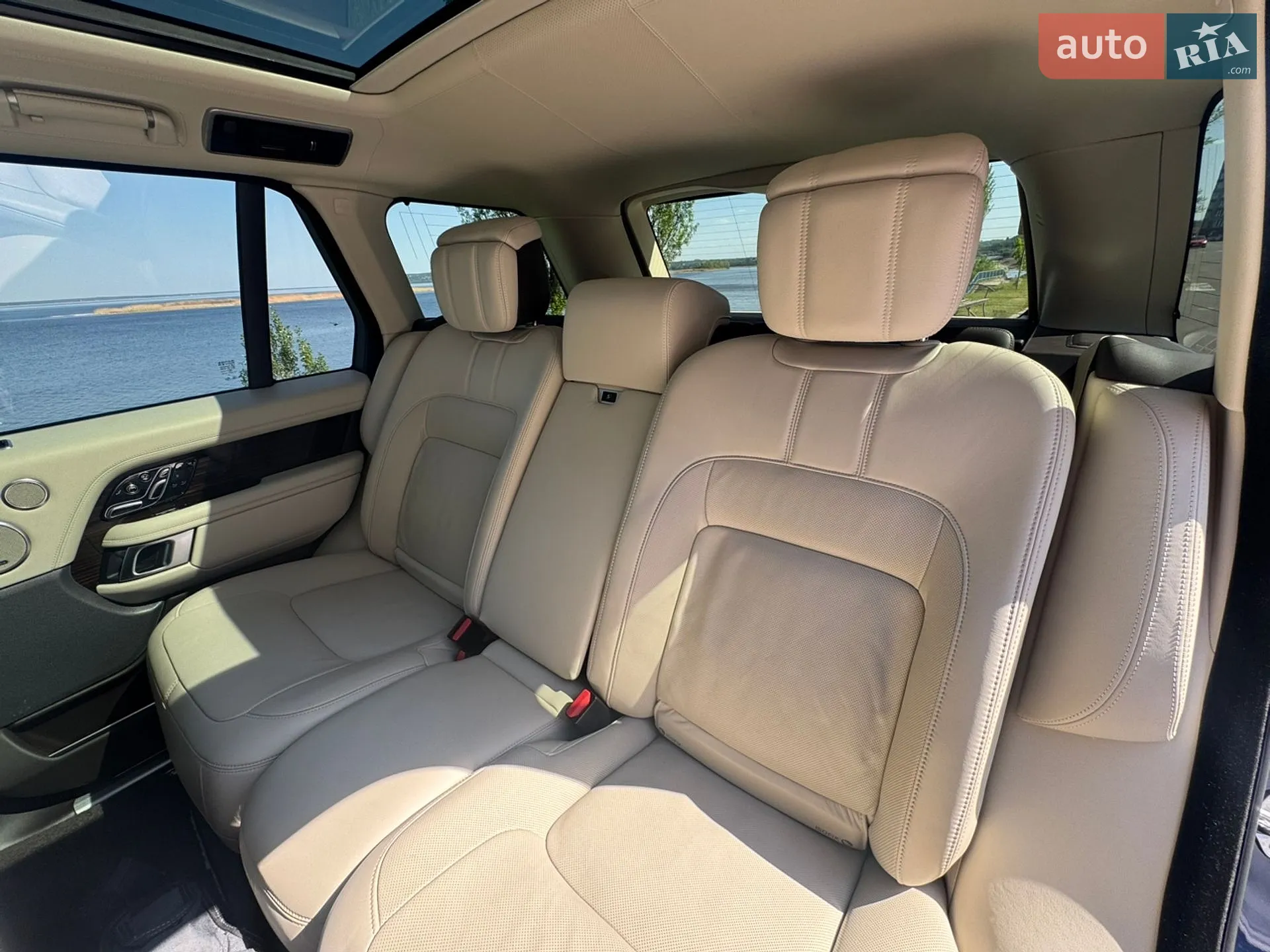 2020 Land Rover Range Rover - мініатюра 24