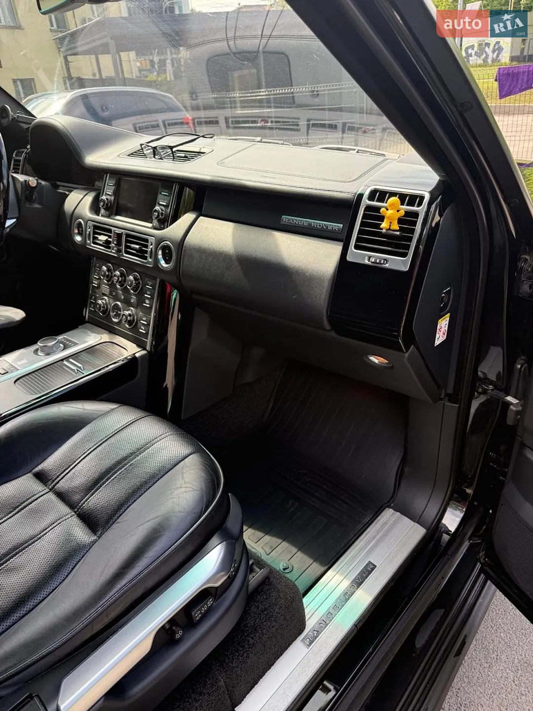 2011 Land Rover Range Rover - мініатюра 15
