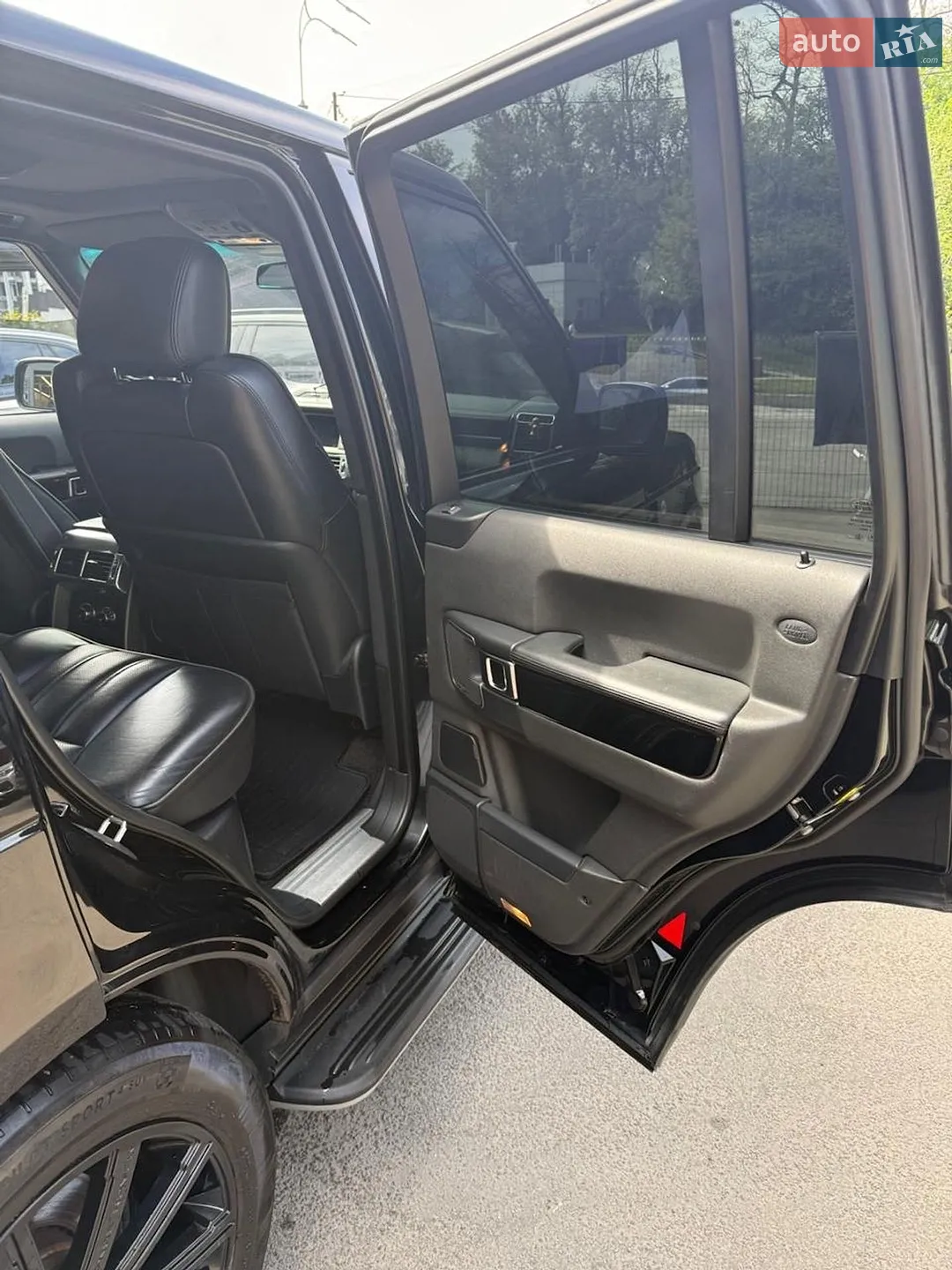 2011 Land Rover Range Rover - мініатюра 30
