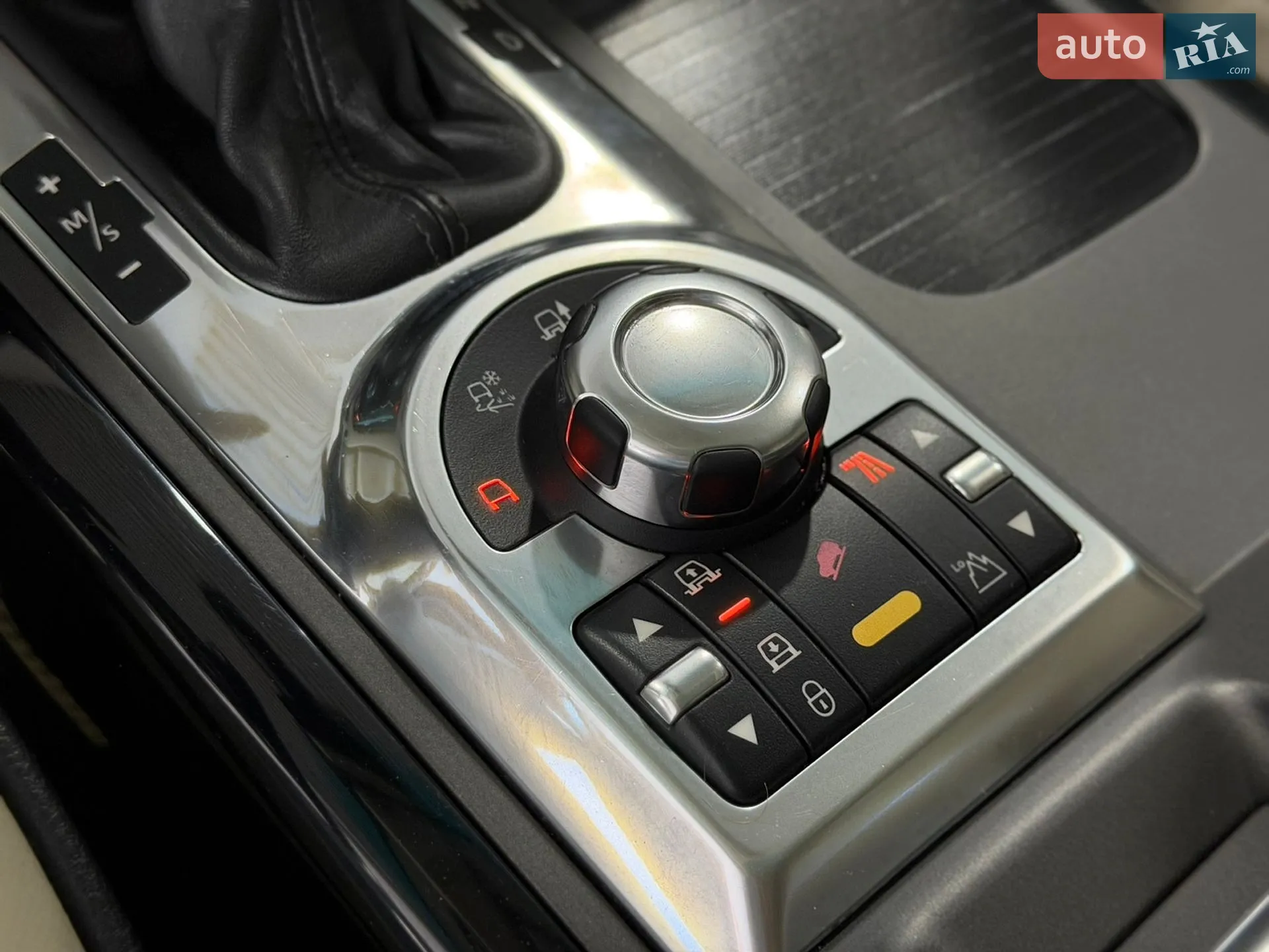 2012 Land Rover Range Rover - мініатюра 30