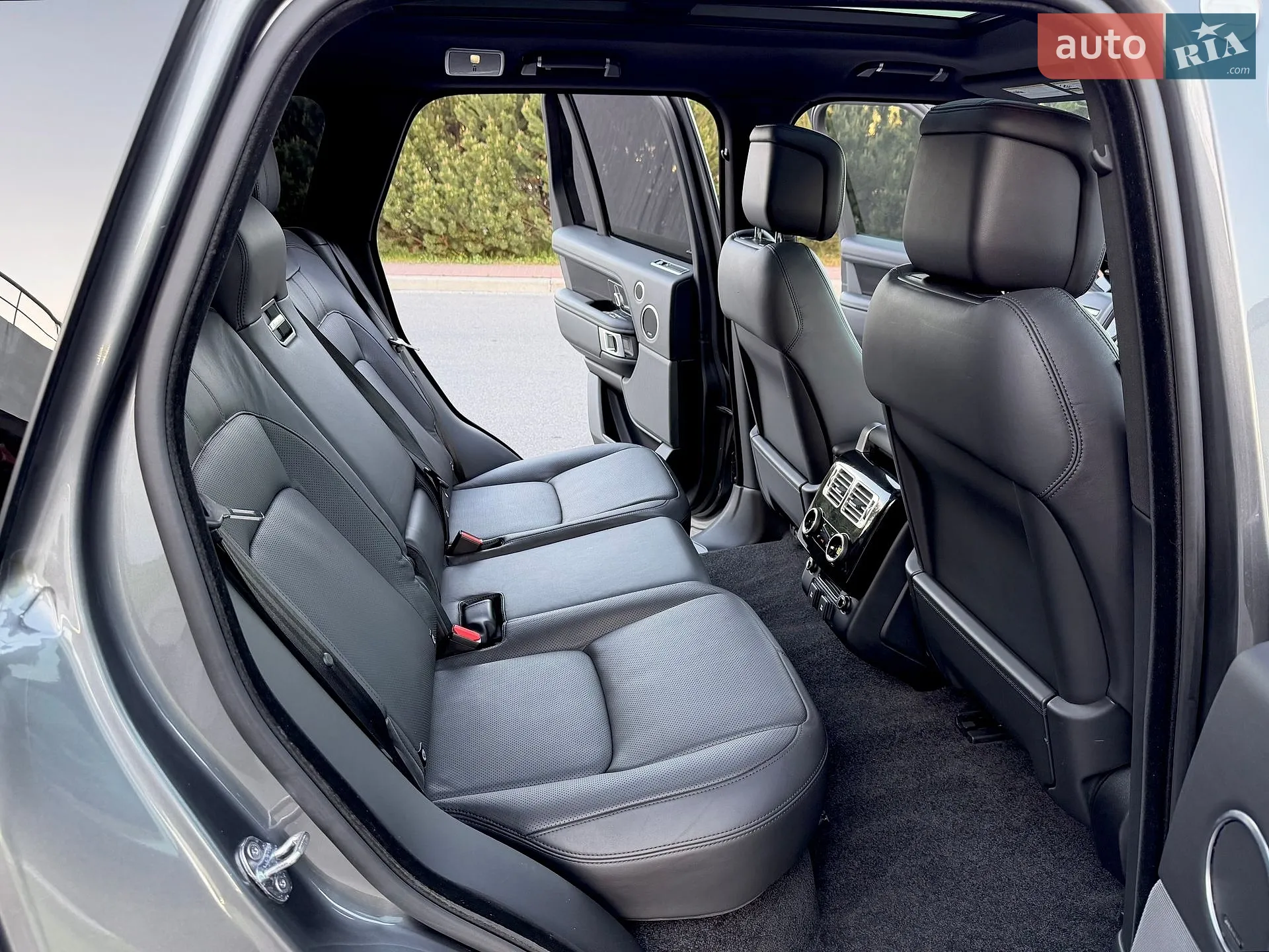 2018 Land Rover Range Rover - мініатюра 37