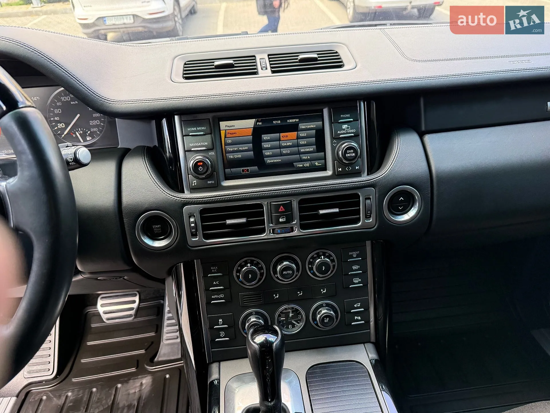 2011 Land Rover Range Rover - мініатюра 30