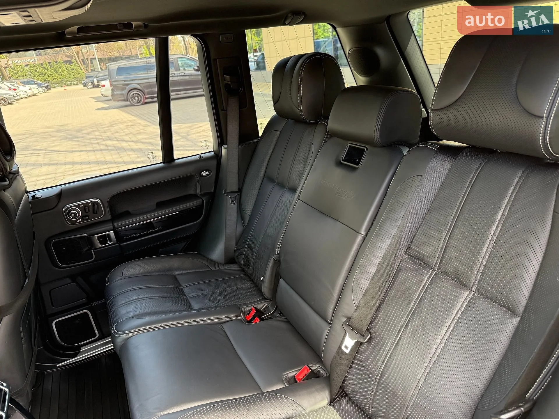 2011 Land Rover Range Rover - мініатюра 38