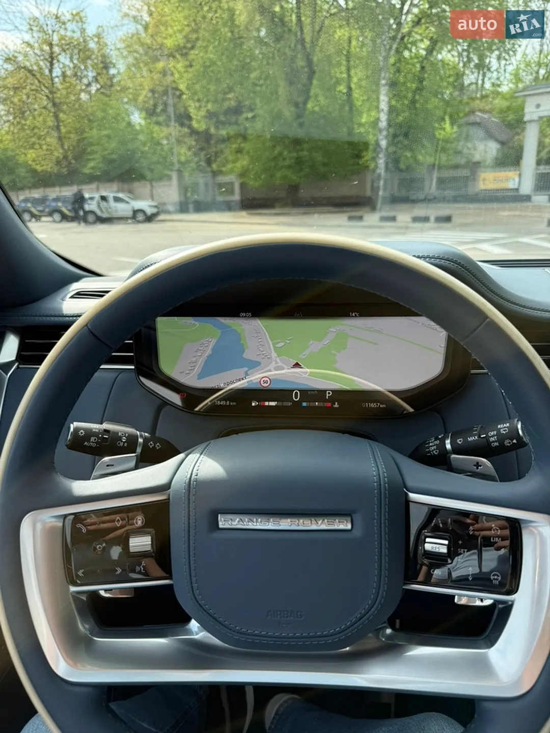 2025 Land Rover Range Rover - мініатюра 25