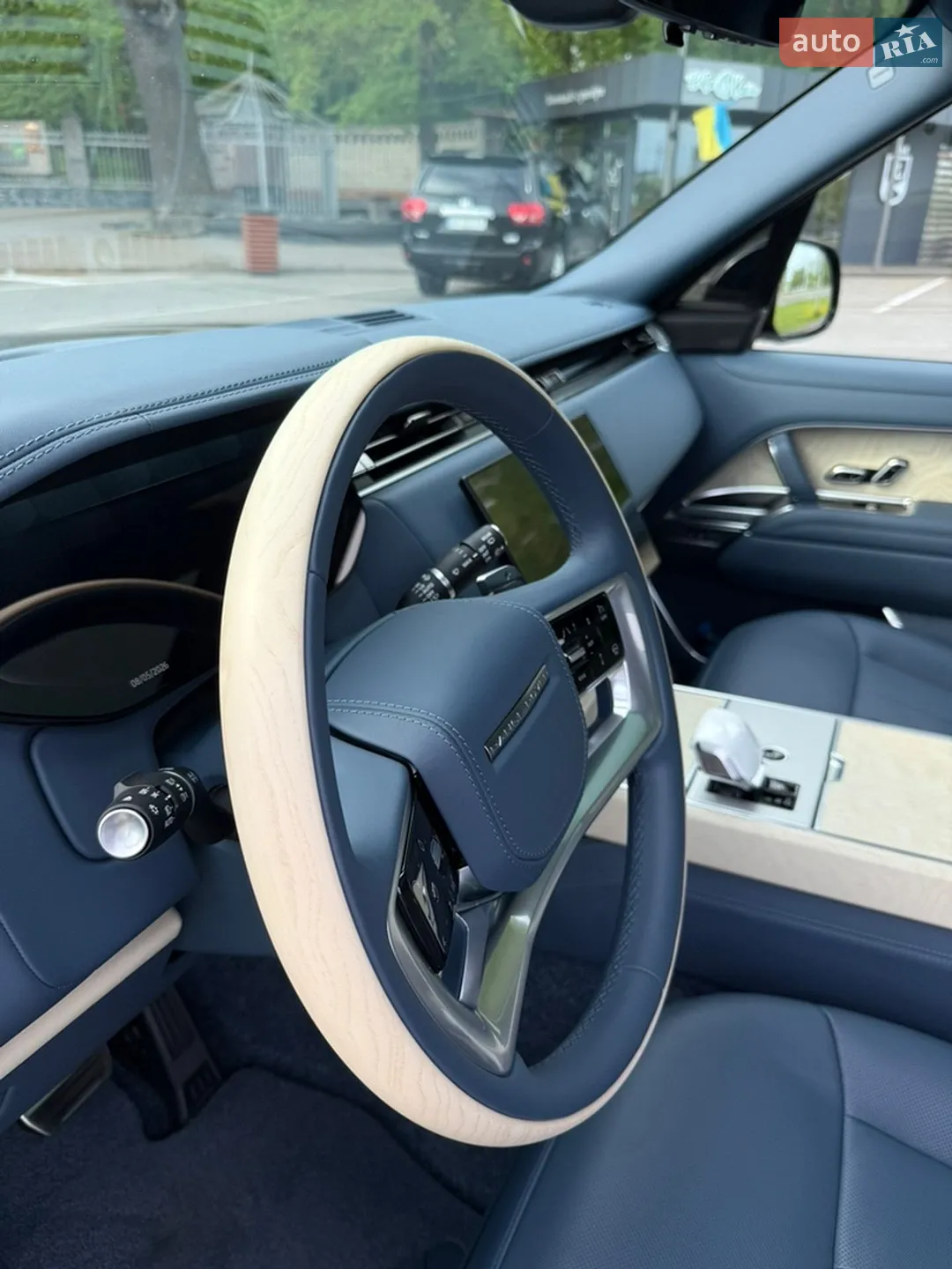 2025 Land Rover Range Rover - мініатюра 21