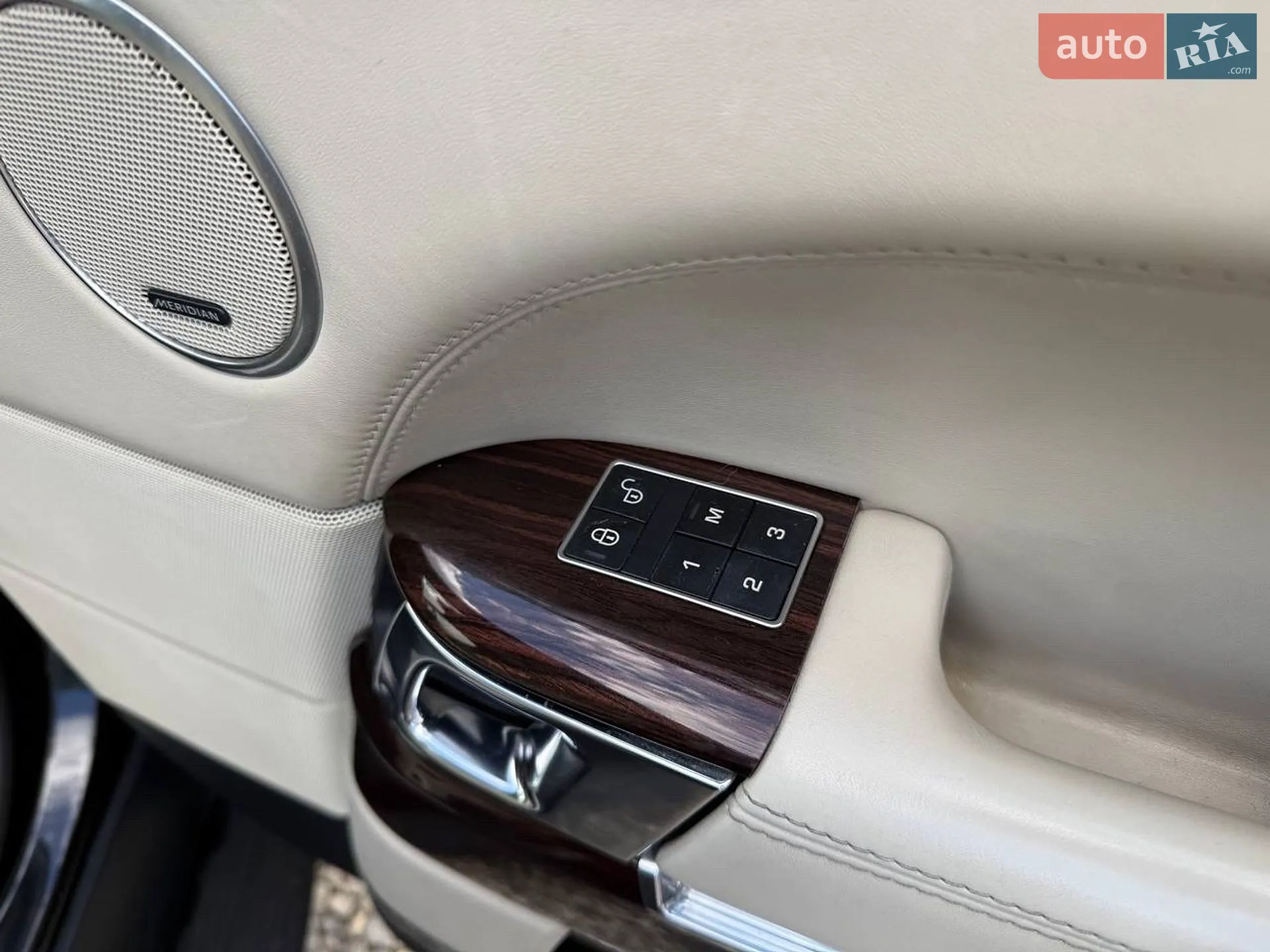 2013 Land Rover Range Rover - мініатюра 26