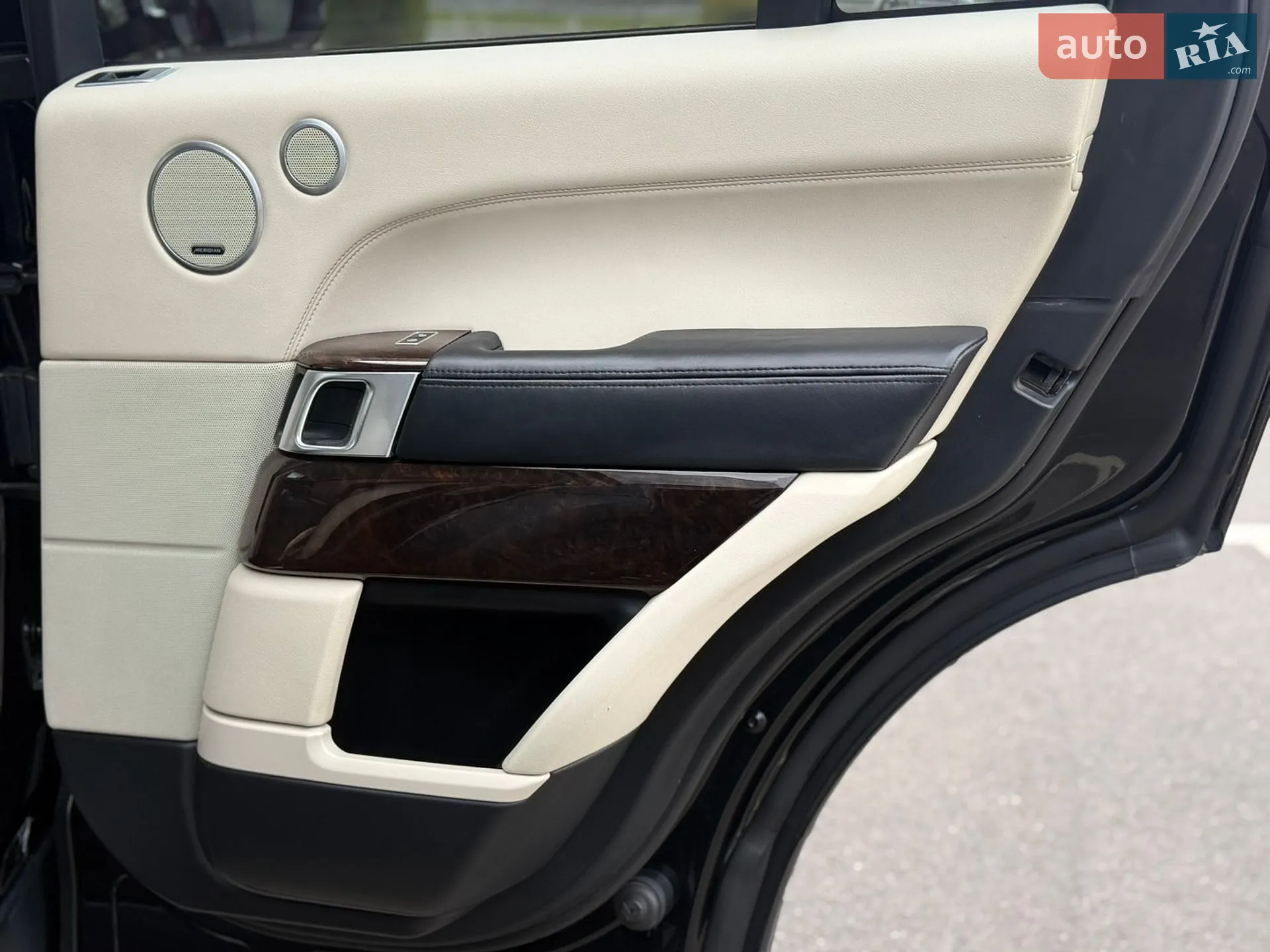 2013 Land Rover Range Rover - мініатюра 27