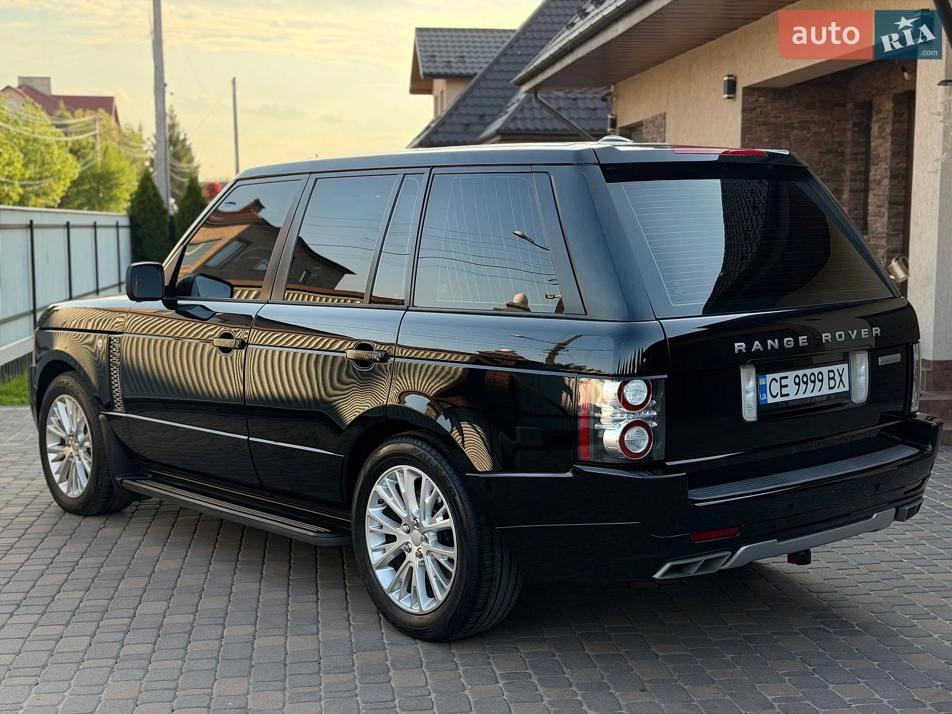 2011 Land Rover Range Rover - мініатюра 14