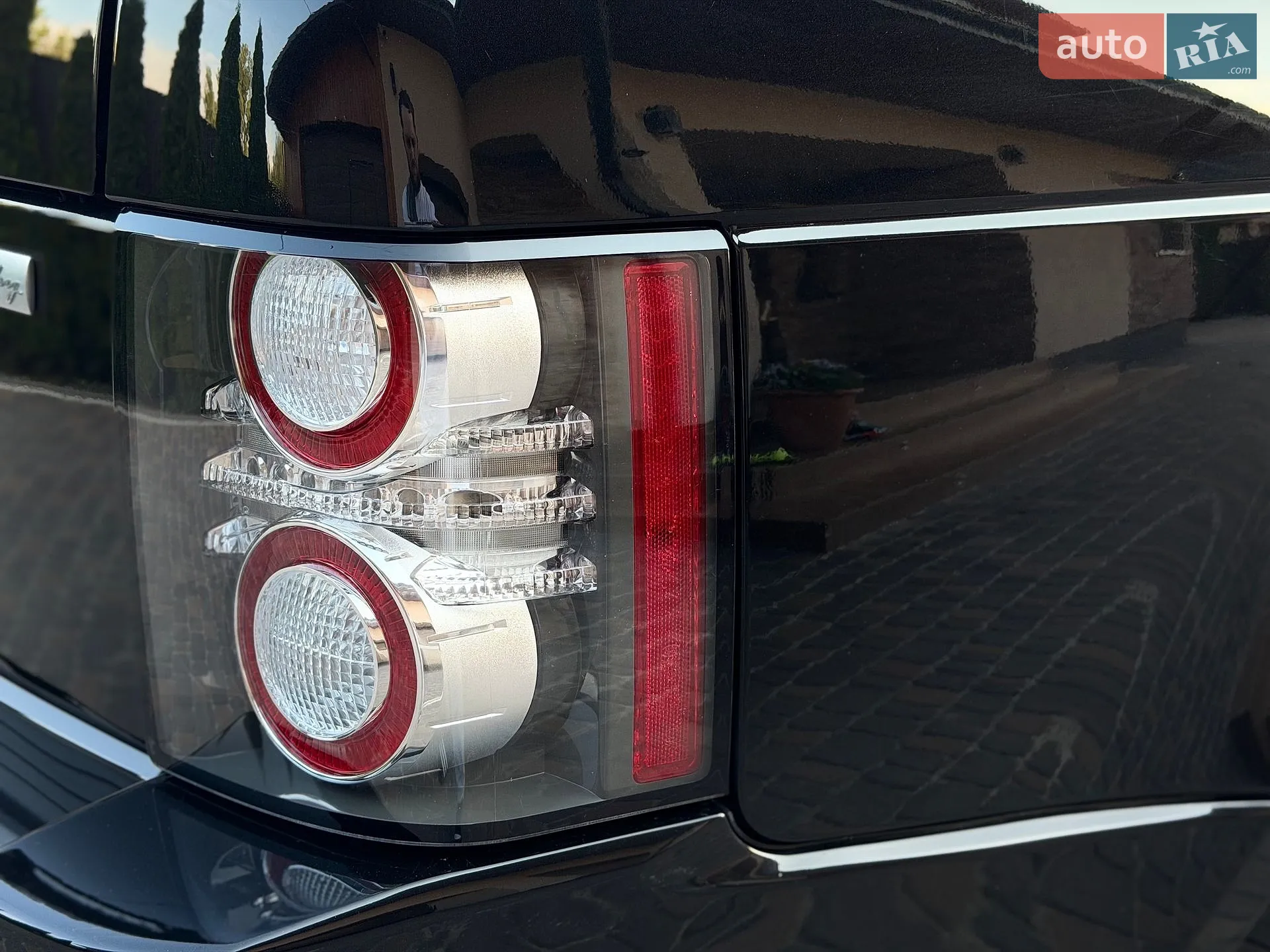 2011 Land Rover Range Rover - мініатюра 24