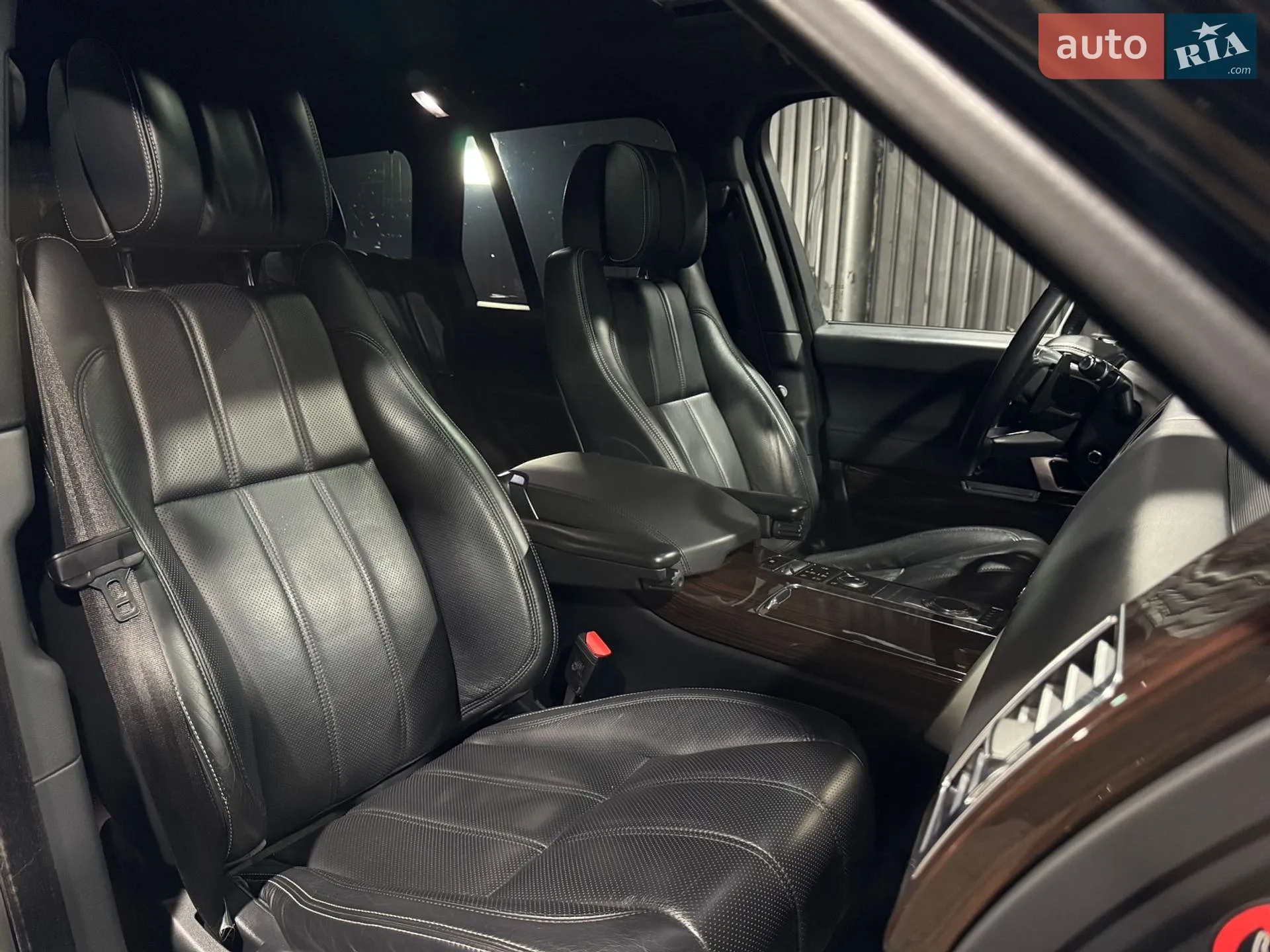 2013 Land Rover Range Rover - мініатюра 25