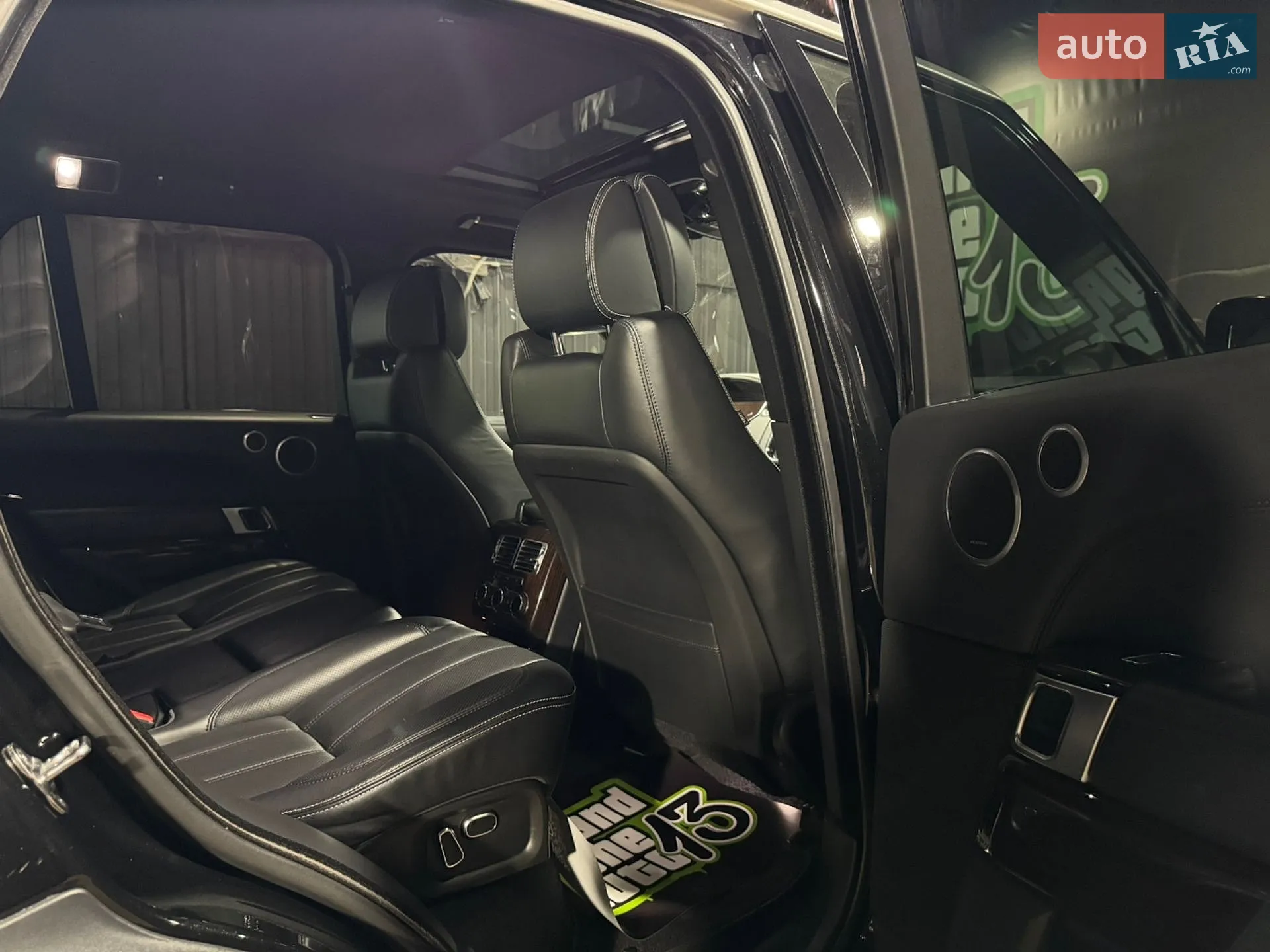 2013 Land Rover Range Rover - мініатюра 28