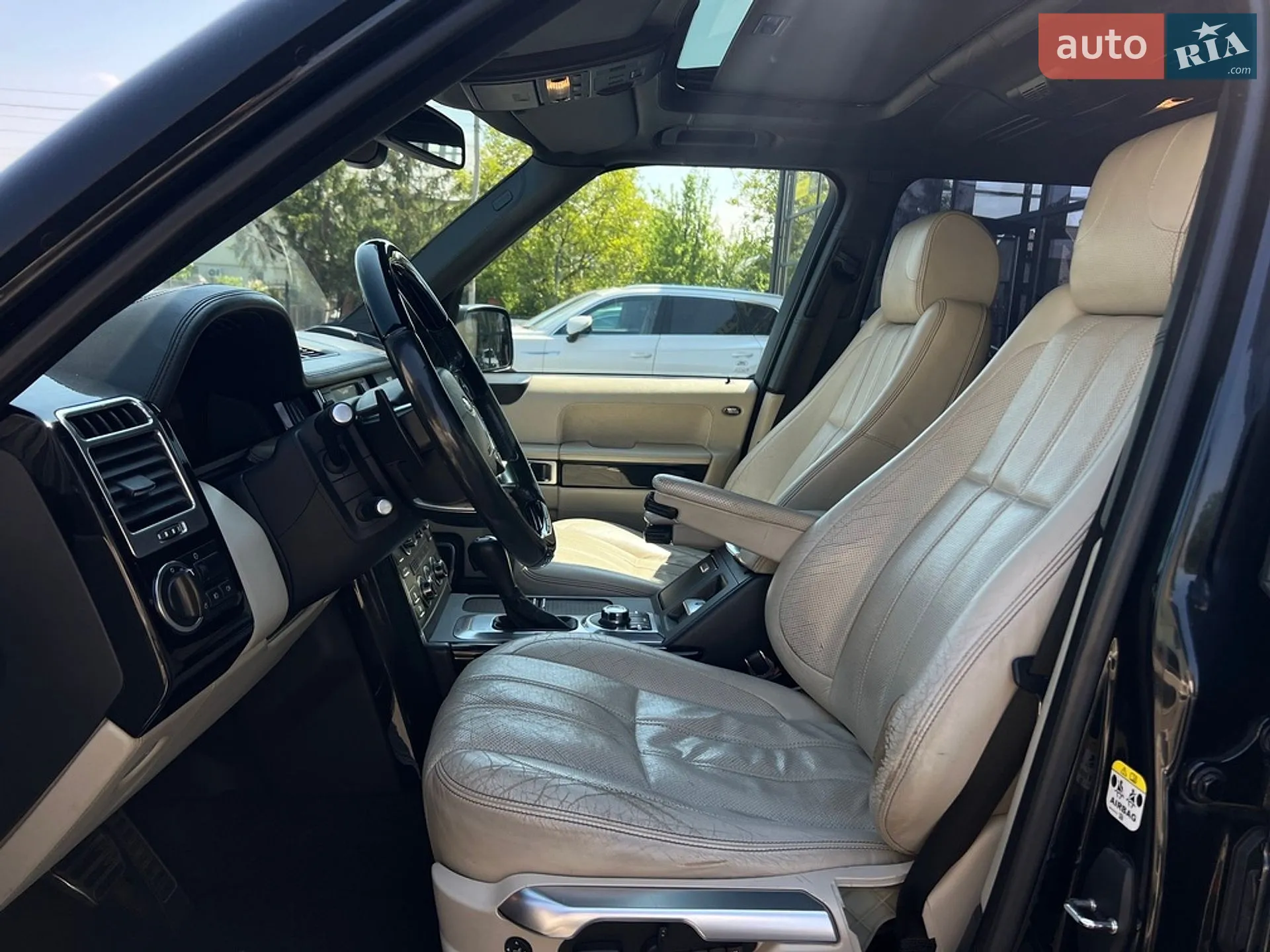 2011 Land Rover Range Rover - мініатюра 9