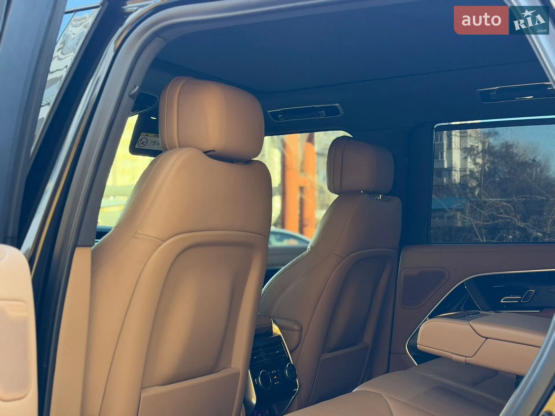 2023 Land Rover Range Rover - мініатюра 17