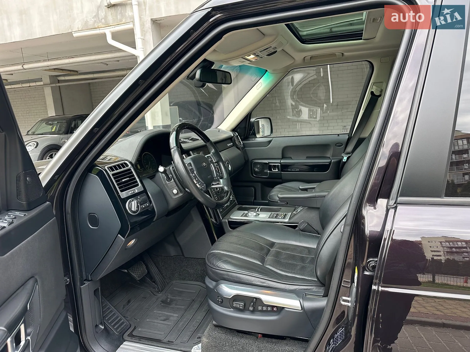 2012 Land Rover Range Rover - мініатюра 38