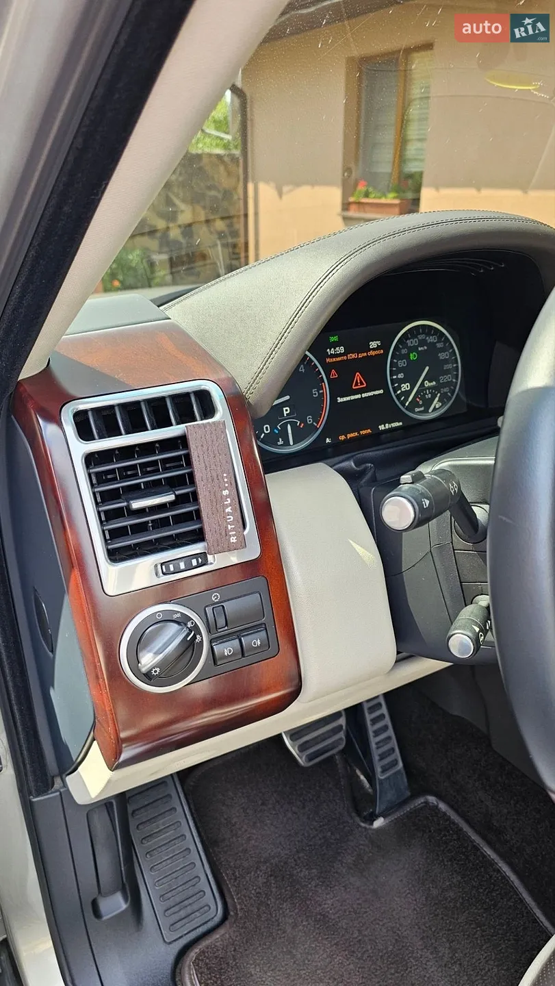 2010 Land Rover Range Rover - мініатюра 22