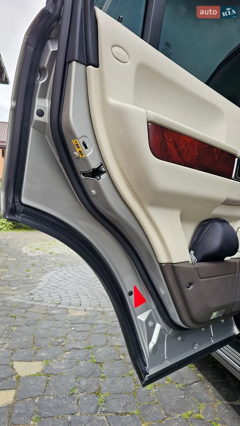 2010 Land Rover Range Rover - мініатюра 151