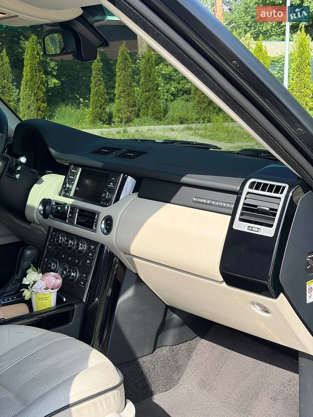 2010 Land Rover Range Rover - мініатюра 9