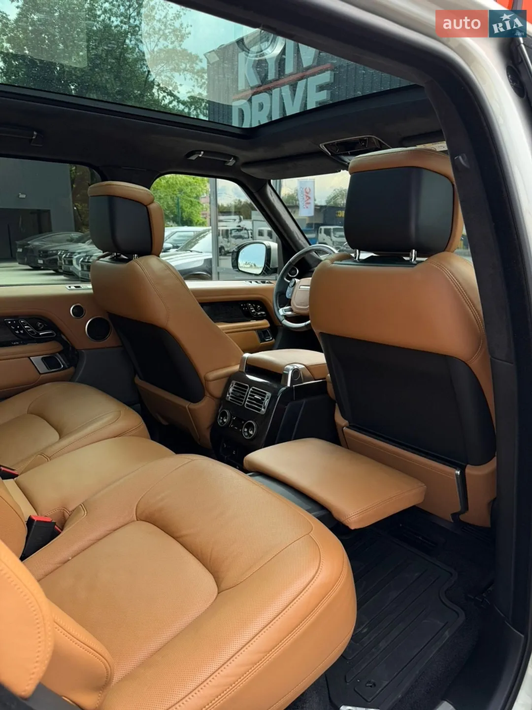2019 Land Rover Range Rover - мініатюра 32
