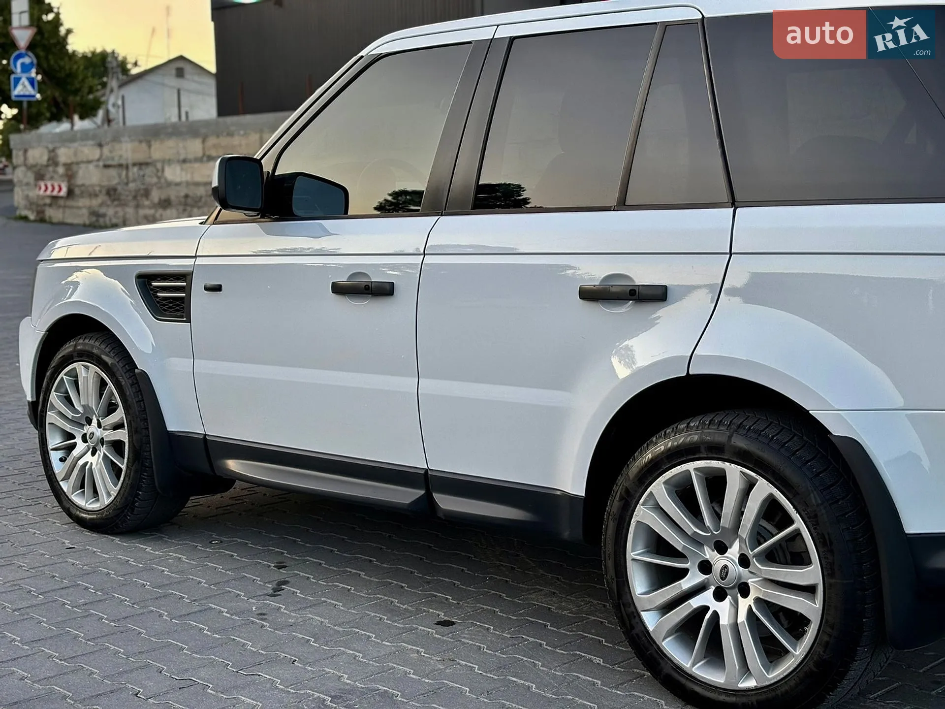2011 Land Rover Range Rover - мініатюра 8