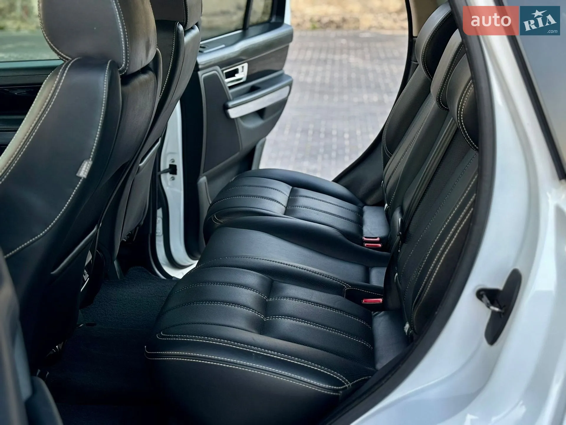 2011 Land Rover Range Rover - мініатюра 23