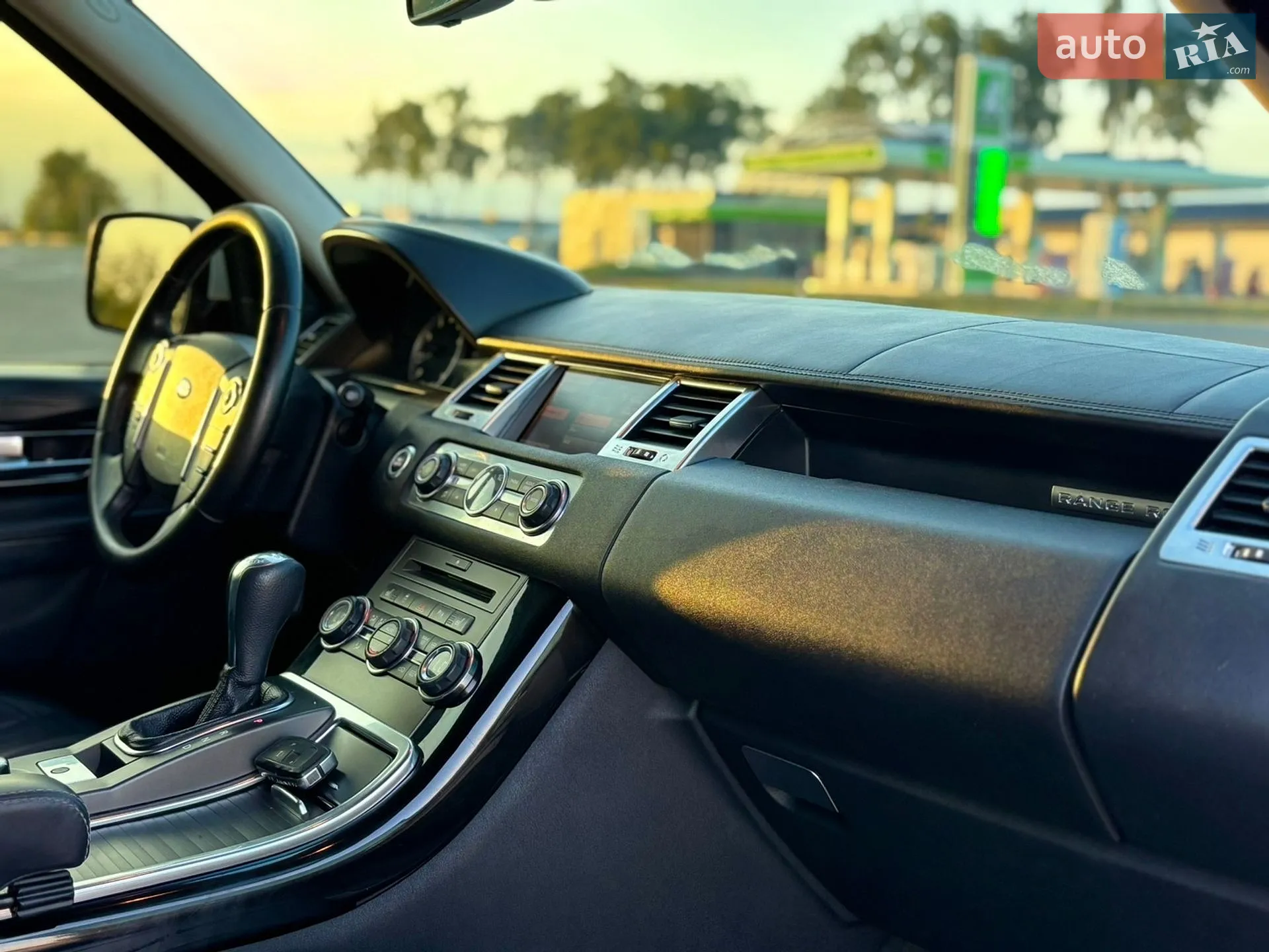 2011 Land Rover Range Rover - мініатюра 39