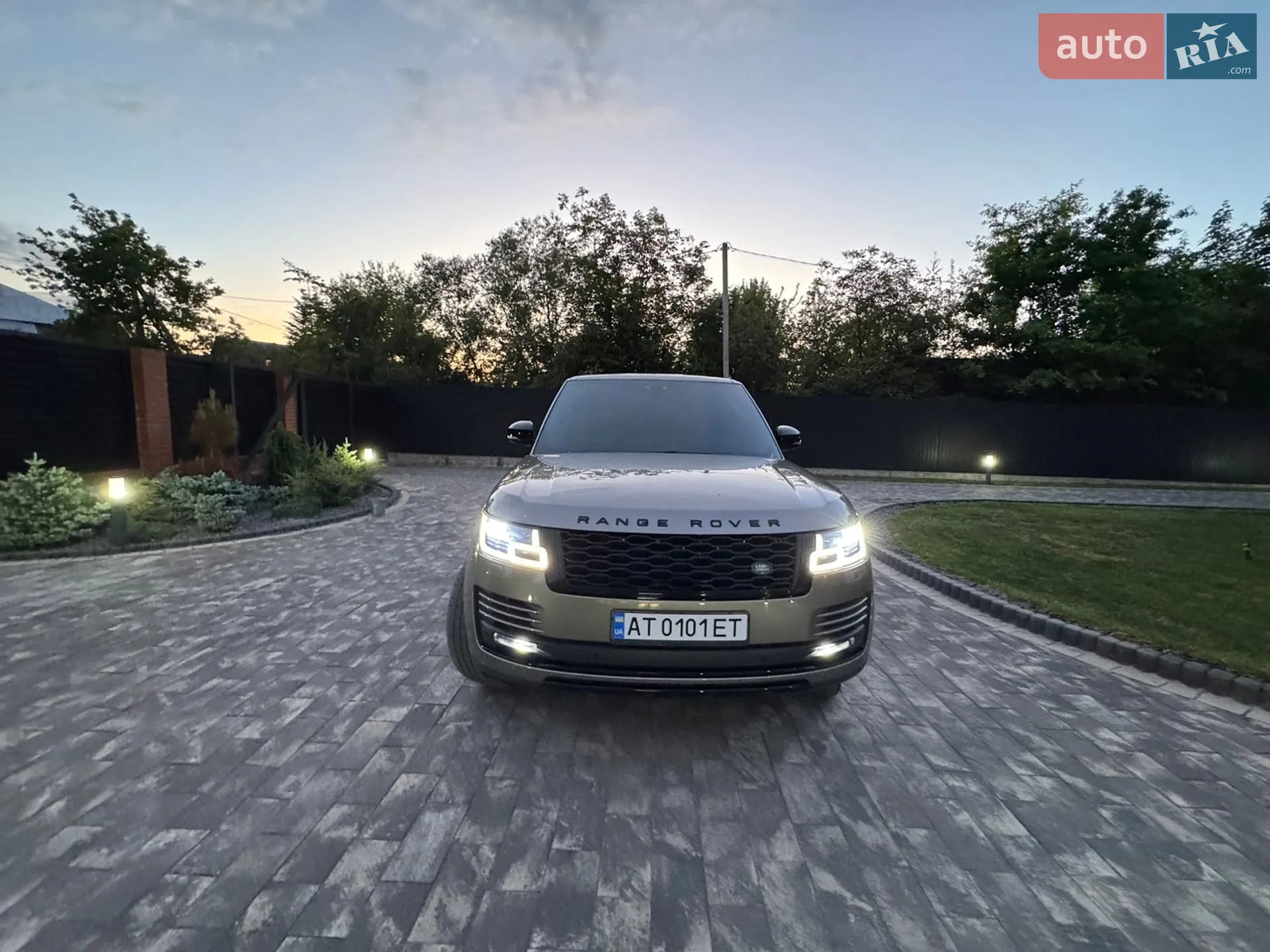 2018 Land Rover Range Rover - мініатюра 21