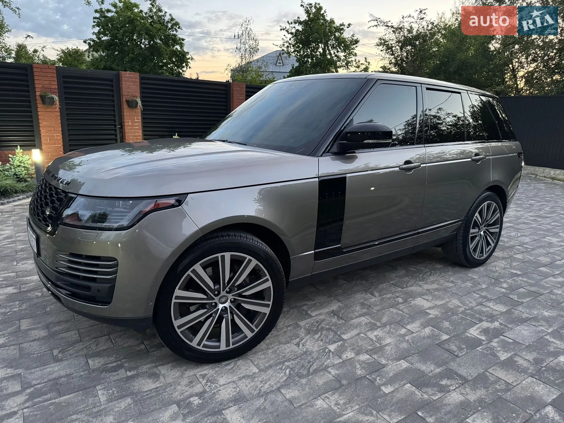 2018 Land Rover Range Rover - мініатюра 16