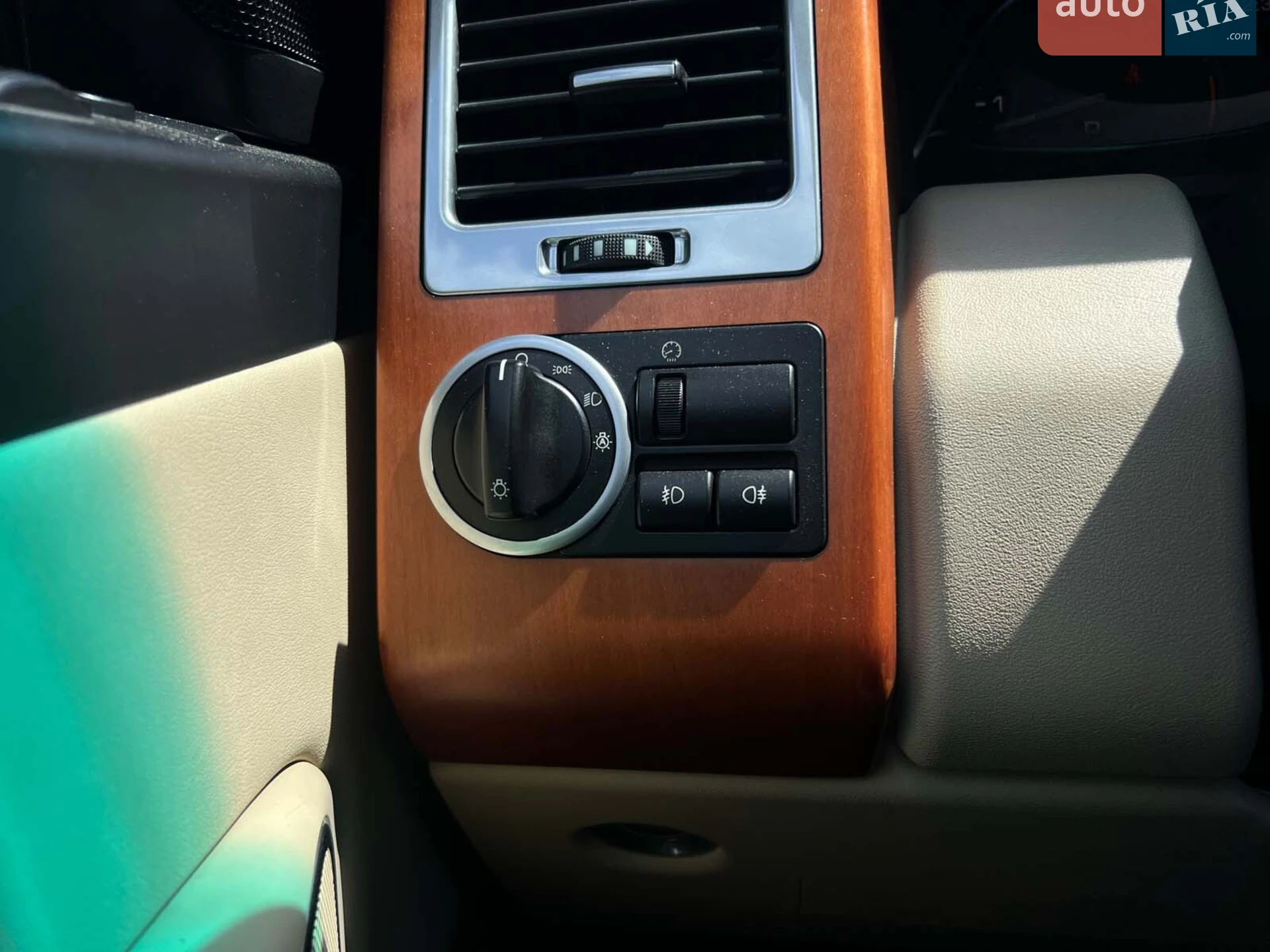 2011 Land Rover Range Rover - мініатюра 15