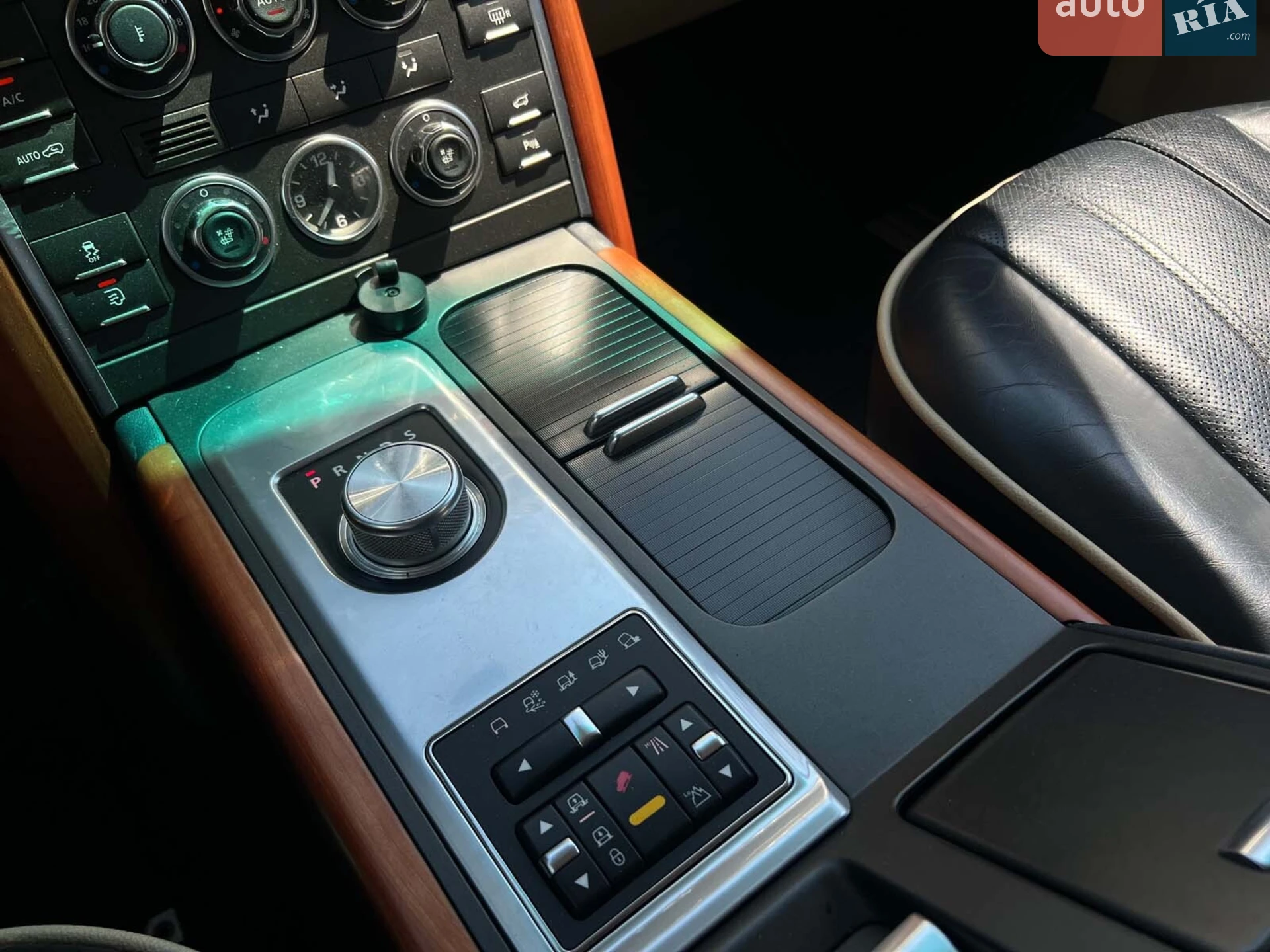 2011 Land Rover Range Rover - мініатюра 17