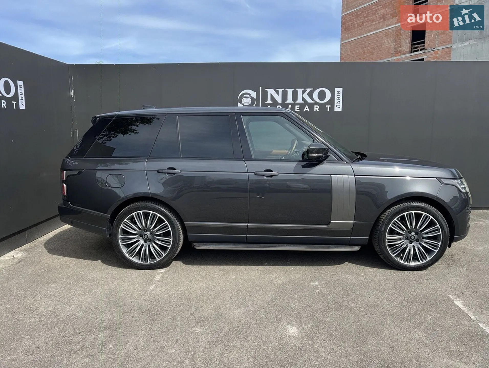 2020 Land Rover Range Rover - мініатюра 12