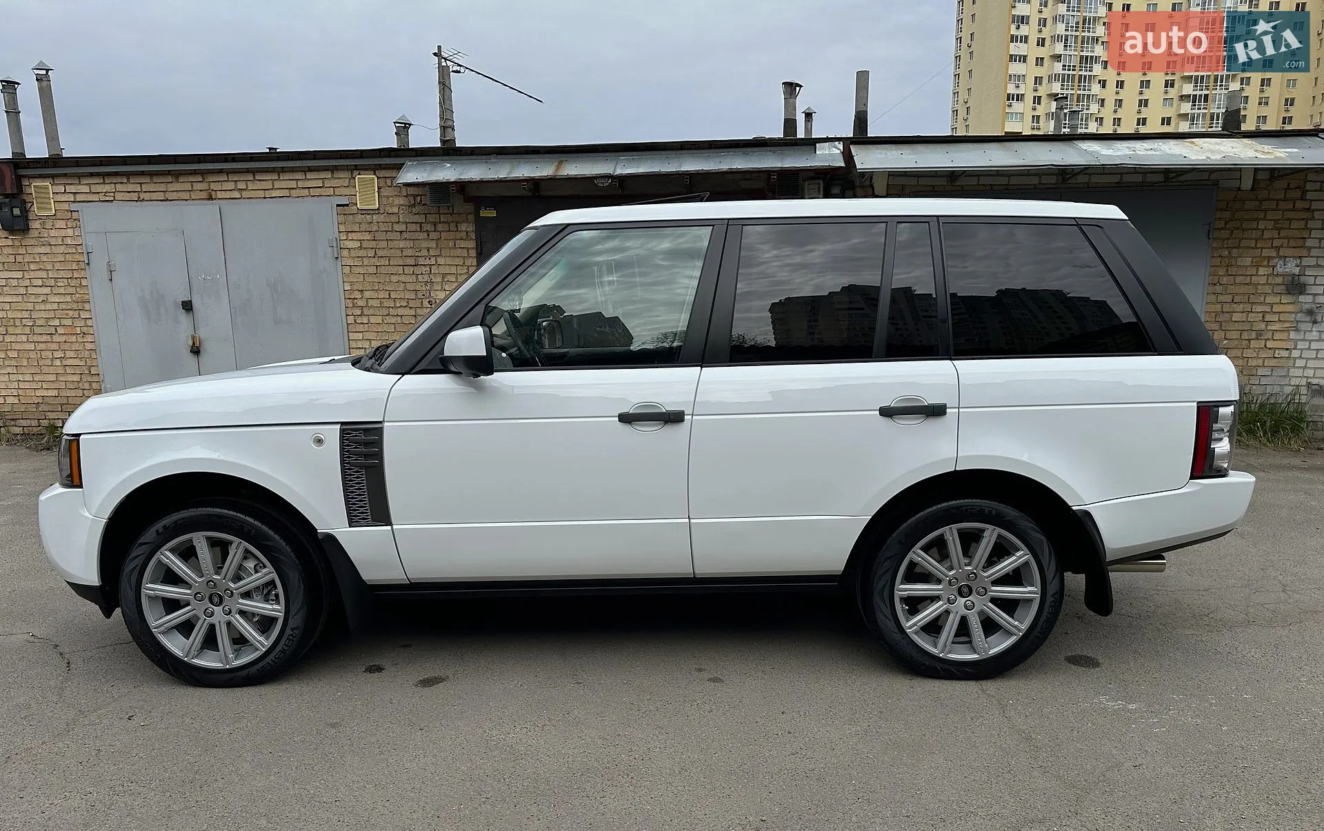 2010 Land Rover Range Rover - мініатюра 10