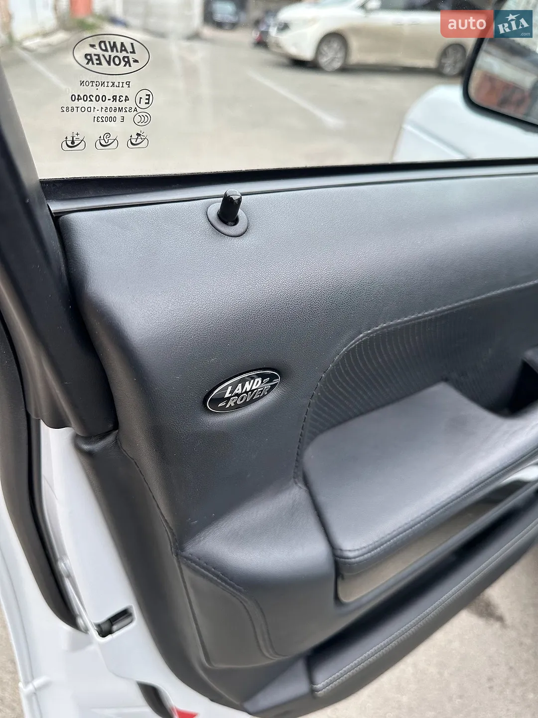 2010 Land Rover Range Rover - мініатюра 39