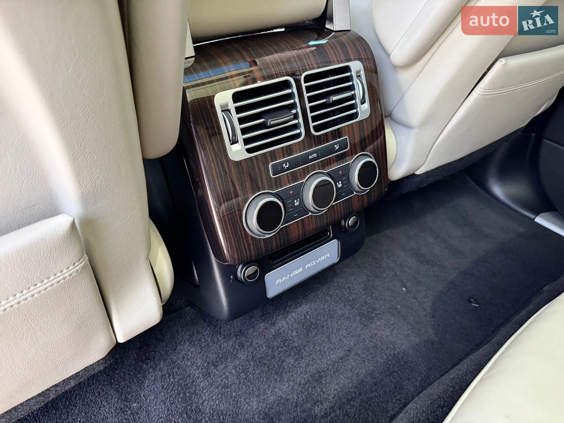 2017 Land Rover Range Rover - мініатюра 18