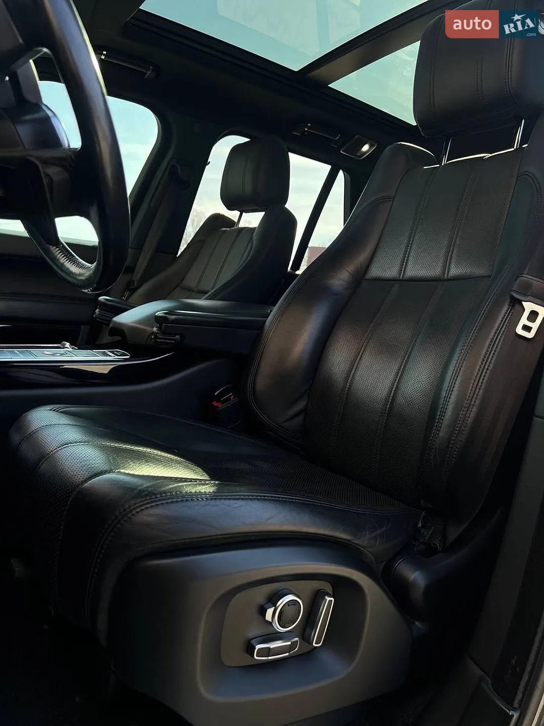 2016 Land Rover Range Rover - мініатюра 48