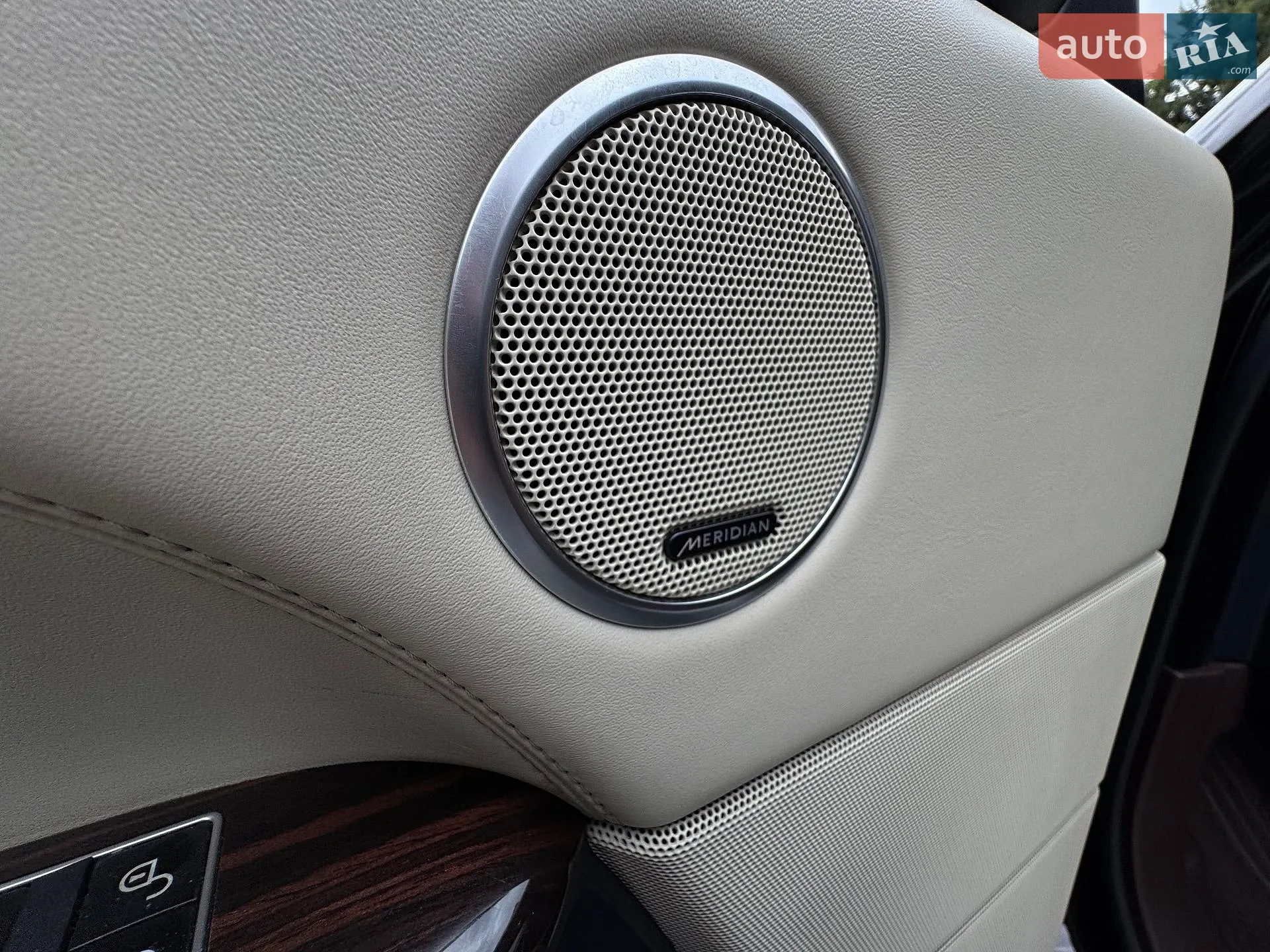 2013 Land Rover Range Rover - мініатюра 24