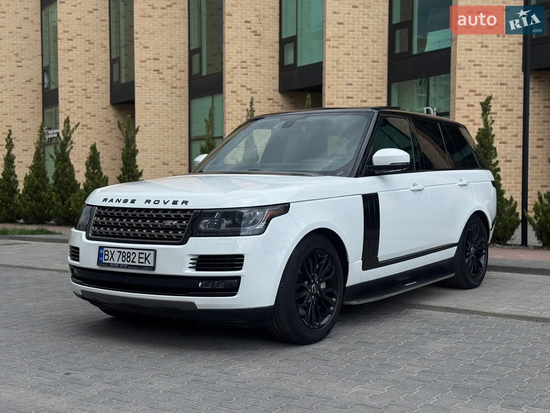 2016 Land Rover Range Rover - мініатюра 2