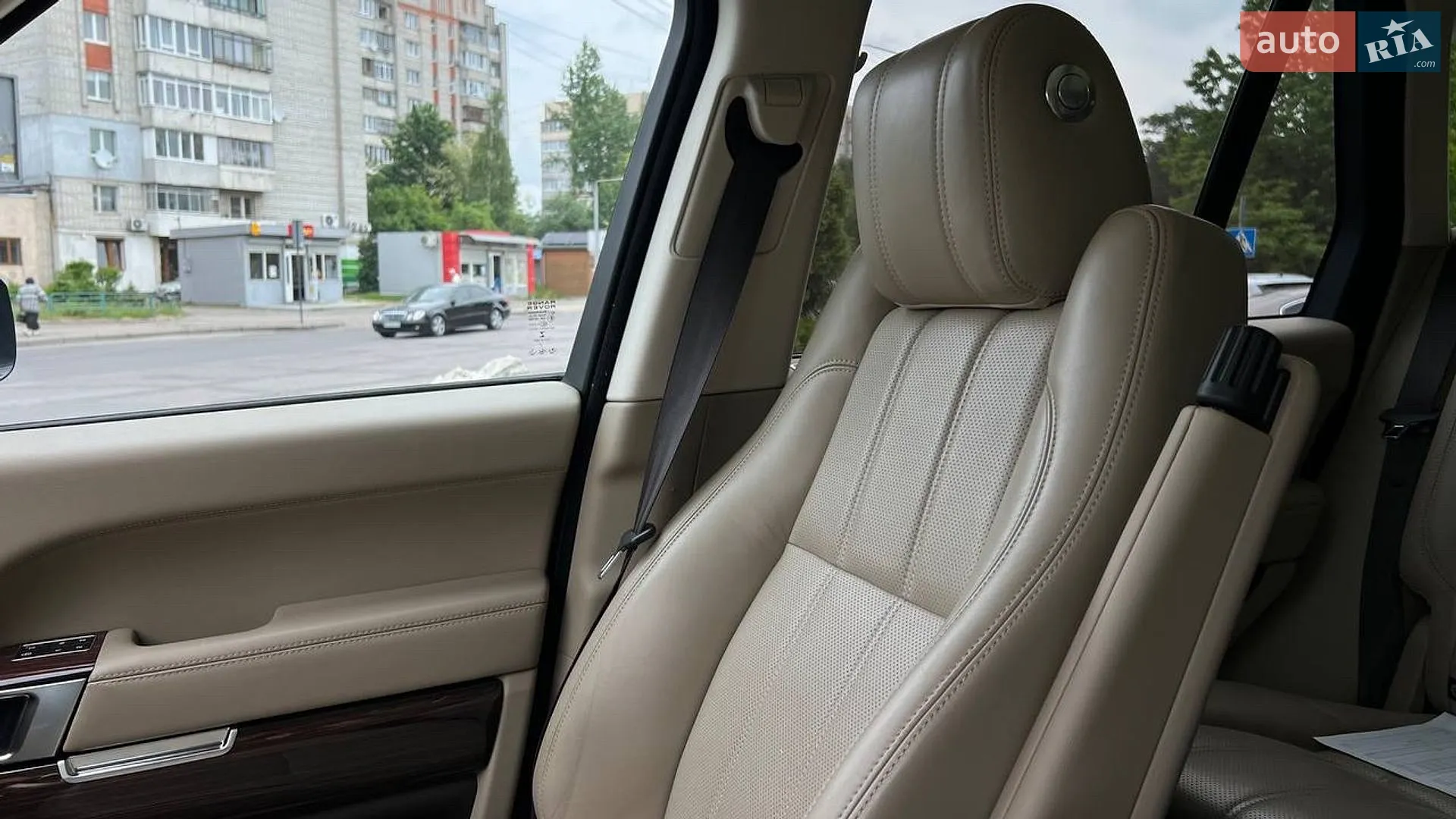 2017 Land Rover Range Rover - мініатюра 23