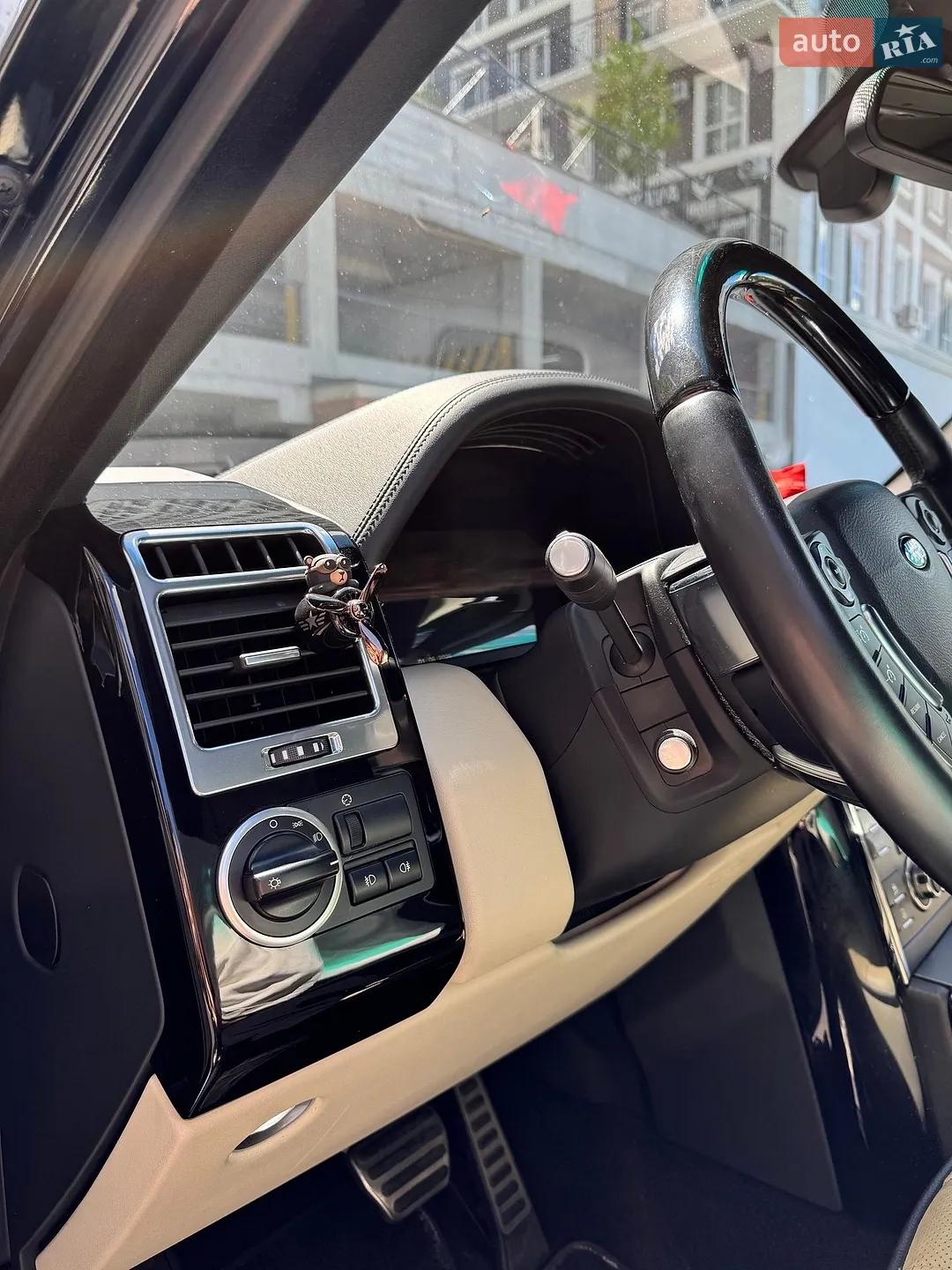 2010 Land Rover Range Rover - мініатюра 10
