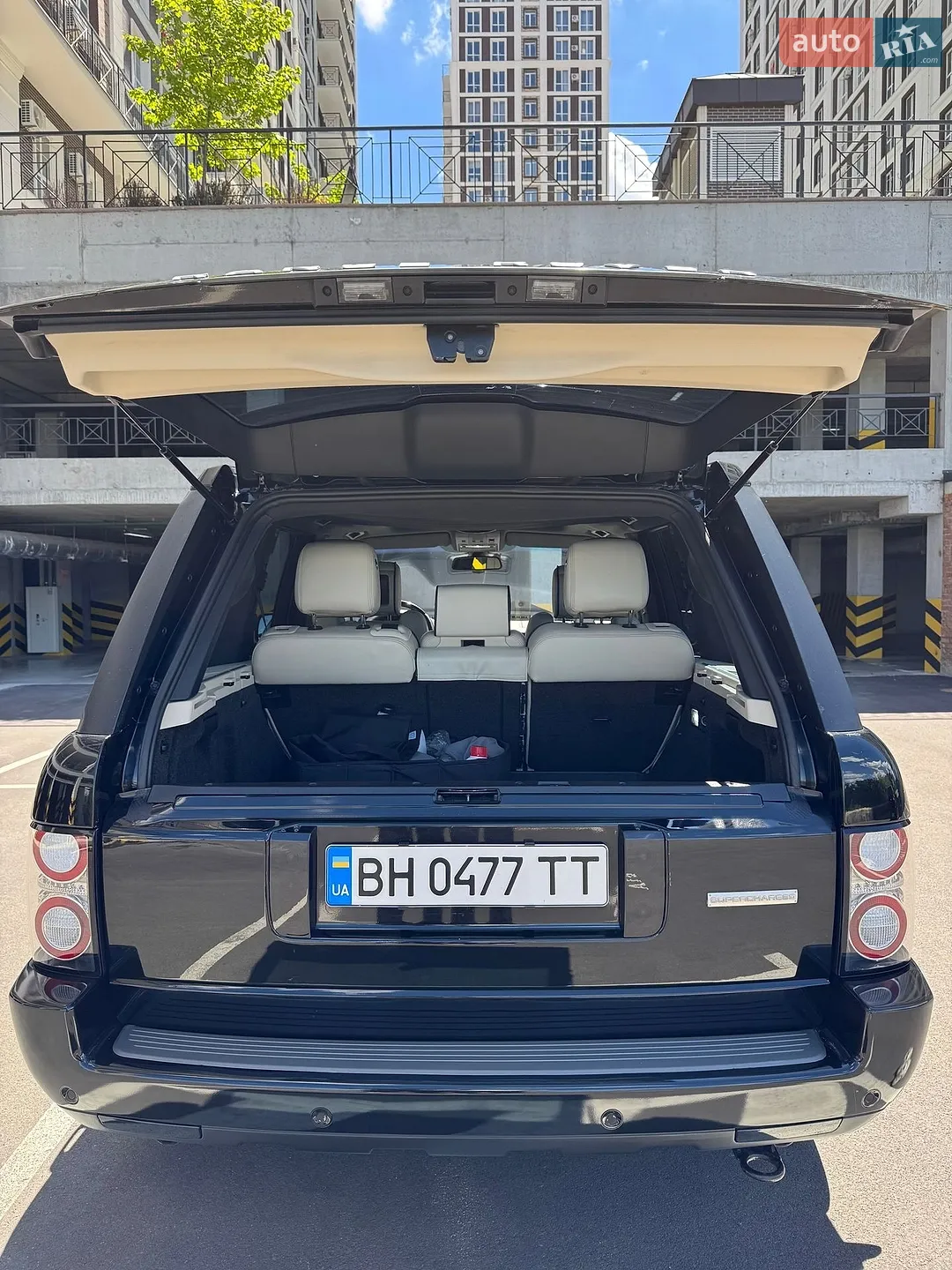 2010 Land Rover Range Rover - мініатюра 17