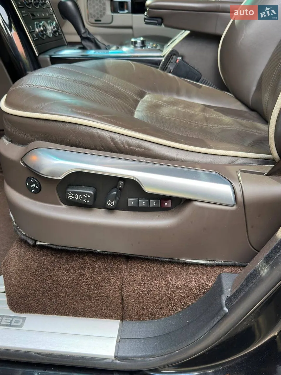 2010 Land Rover Range Rover - мініатюра 17
