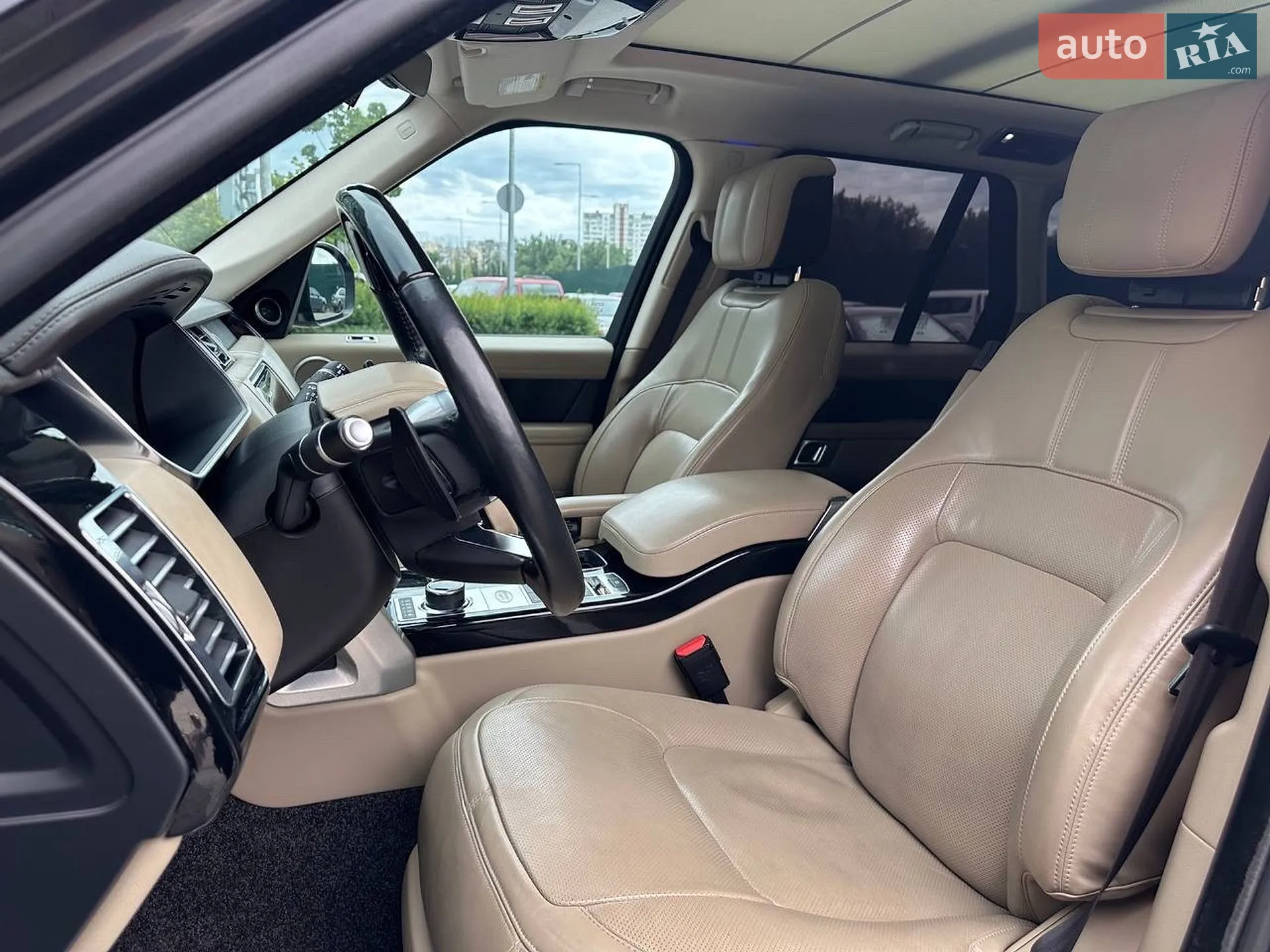 2018 Land Rover Range Rover - мініатюра 18