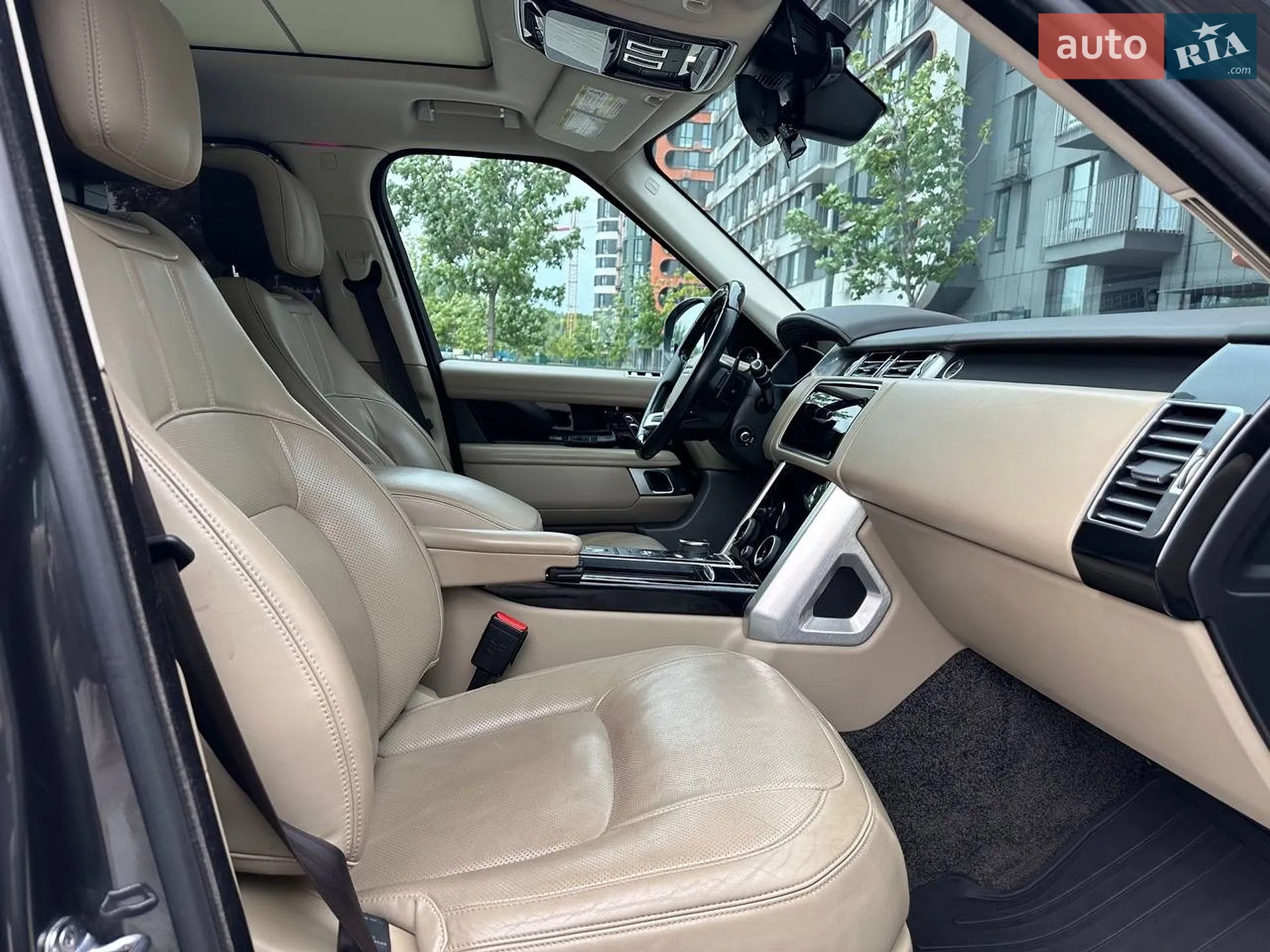 2018 Land Rover Range Rover - мініатюра 21