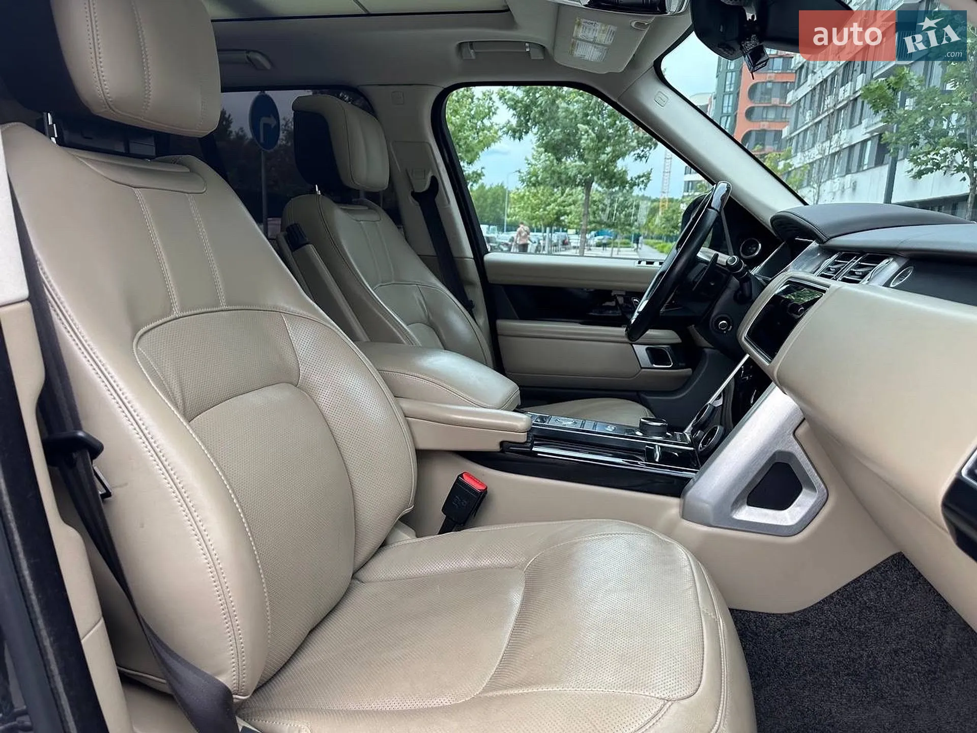 2018 Land Rover Range Rover - мініатюра 22