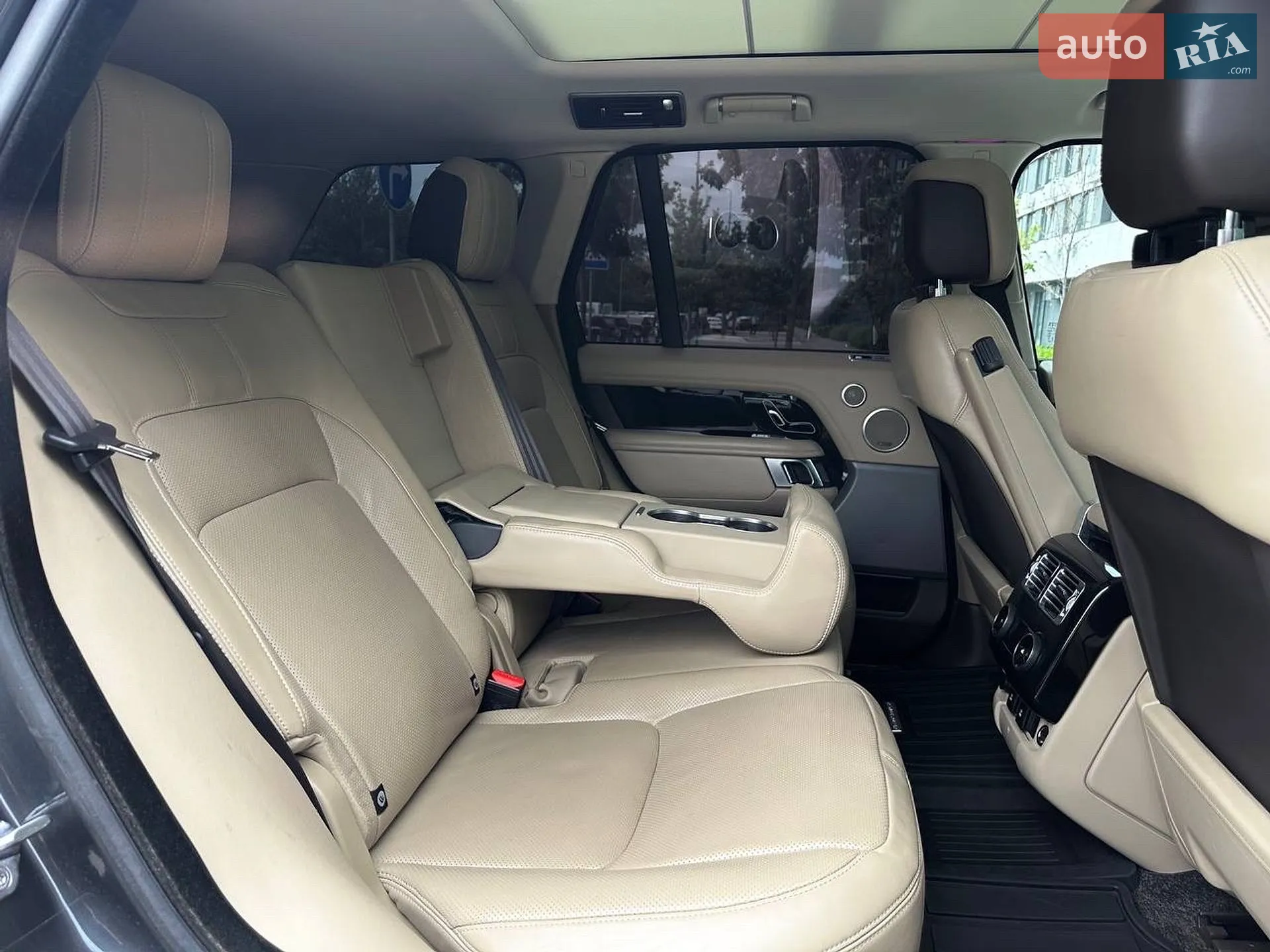 2018 Land Rover Range Rover - мініатюра 23